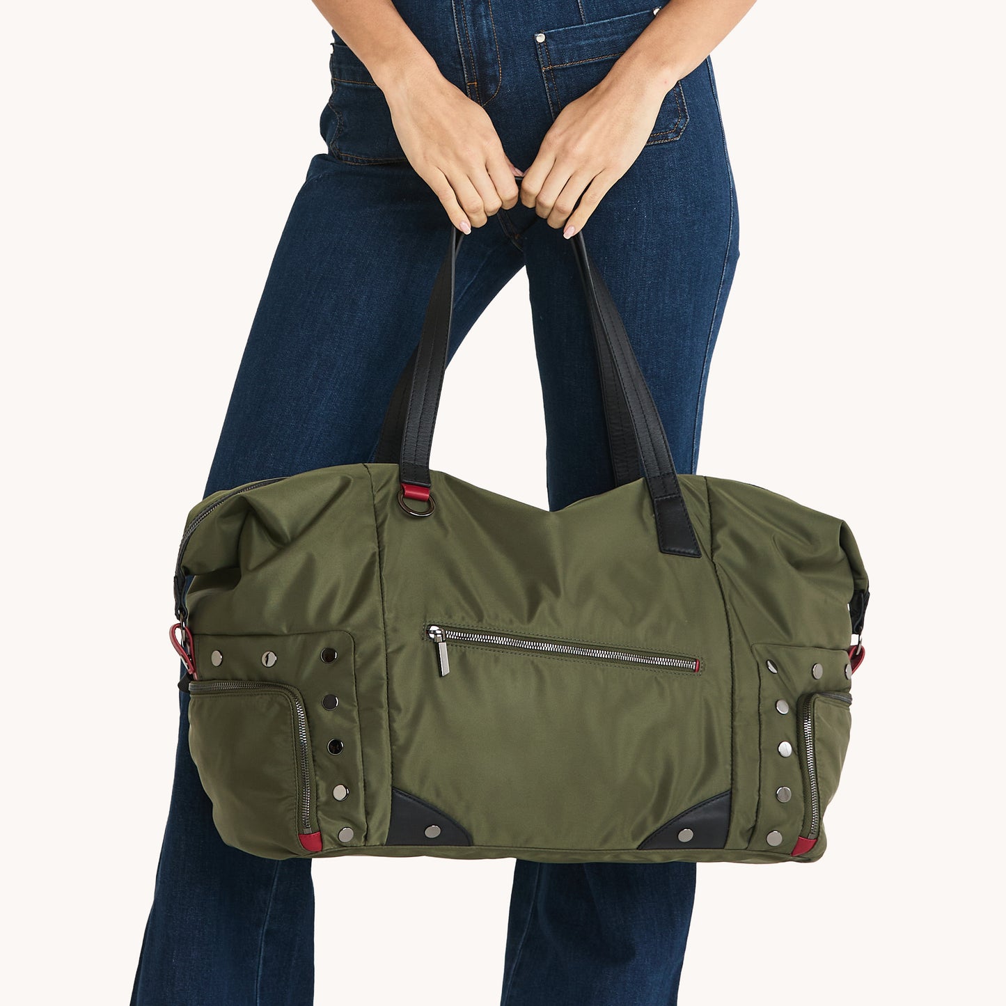 Ivy-Weekender-Jade-Nylon-GM-Model-View-3