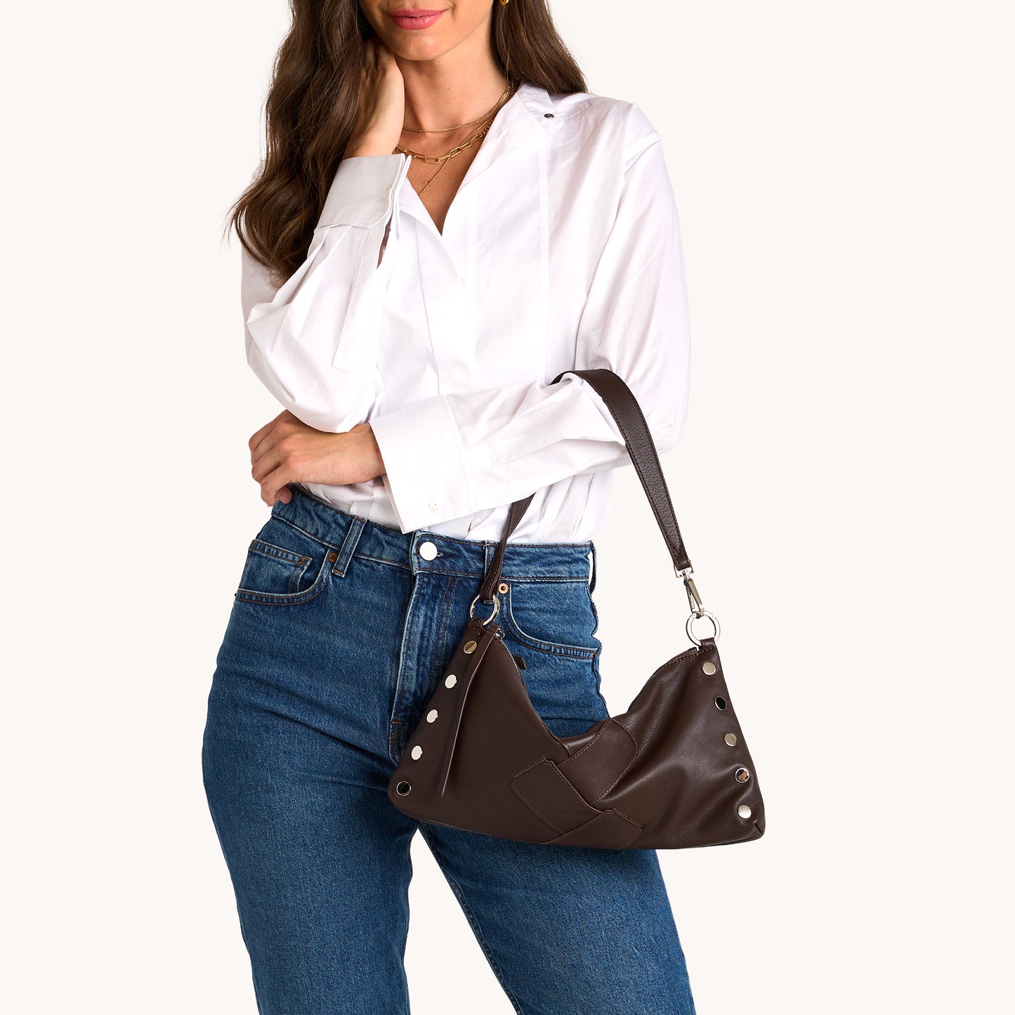 Kyle-Med-Espresso-Weave-S-Model-View