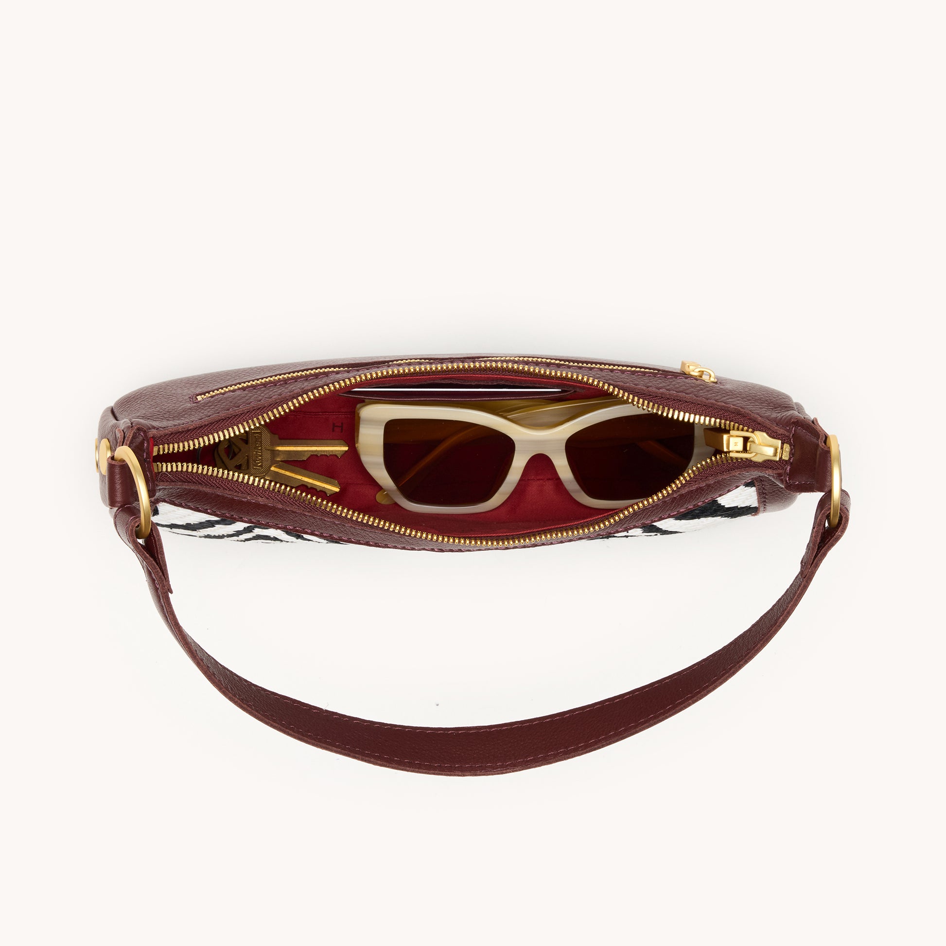 Becker-Sml-Zebra-BG-Inside-View