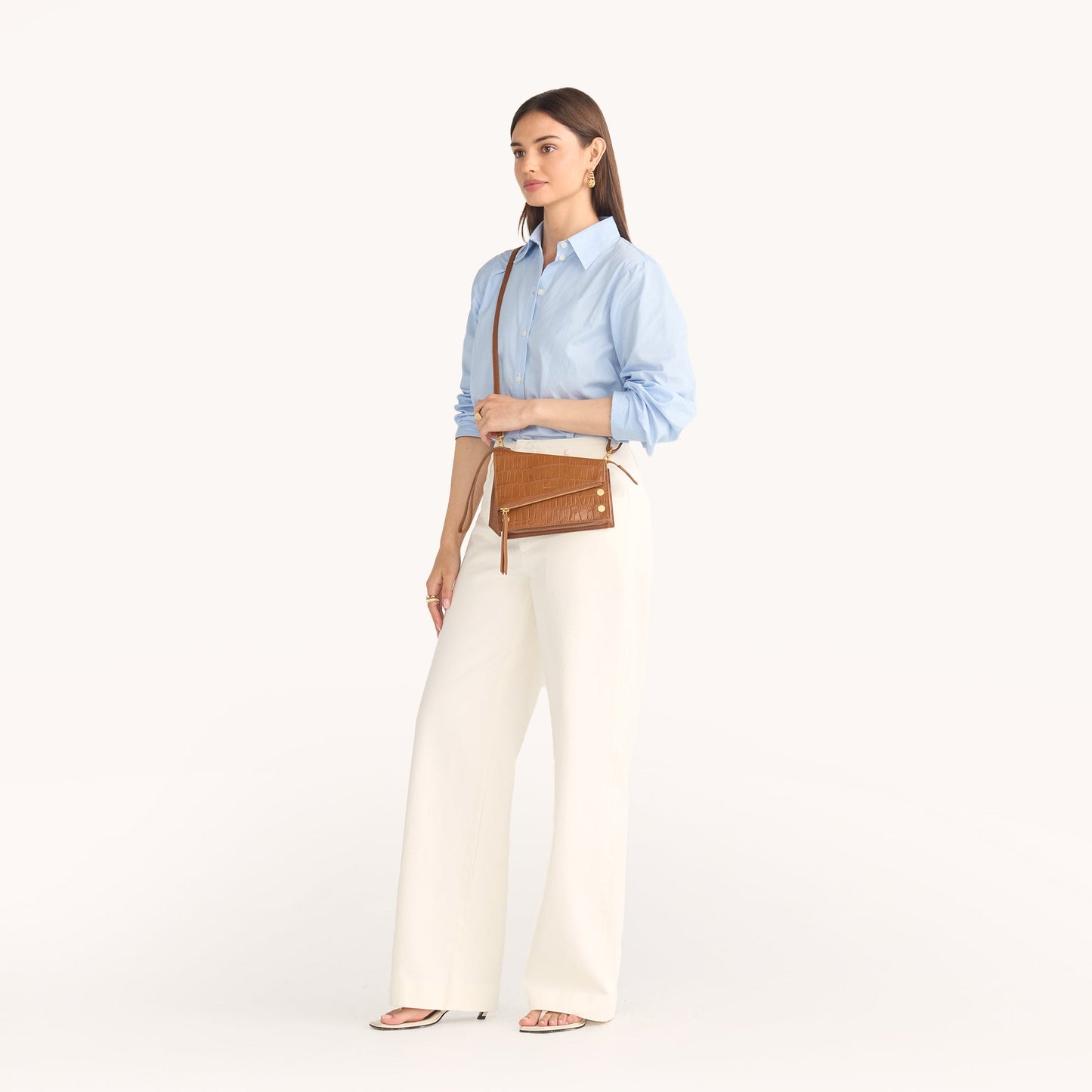 Model height is 5'8.5''