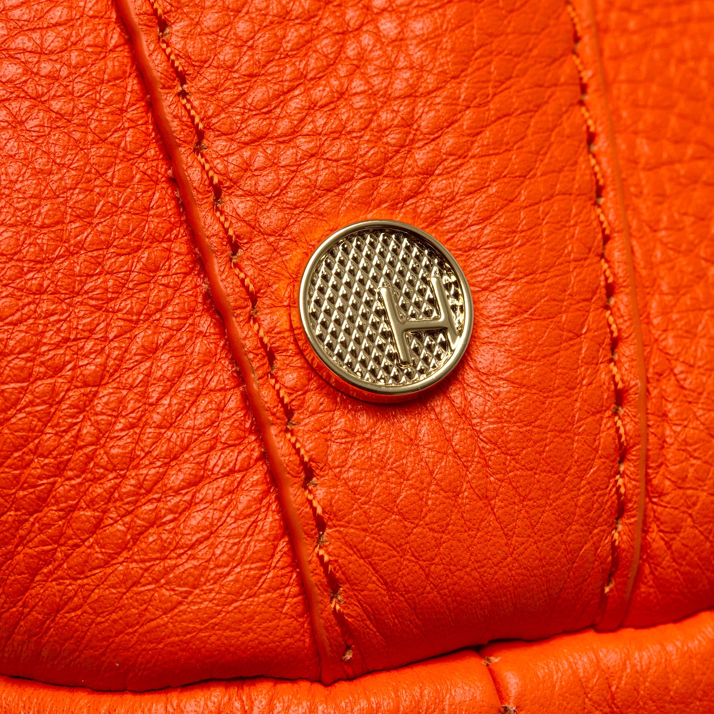Tom-Zip-Med-Habanero-G-Back-View-Detail