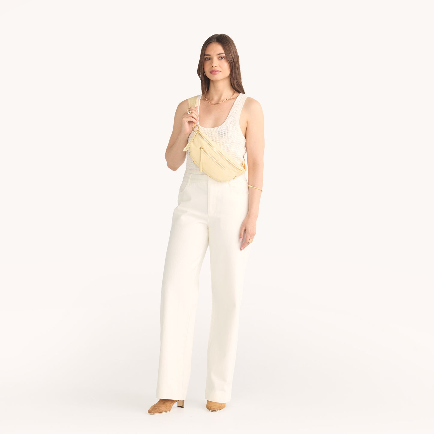 Model height is 5'8.5''