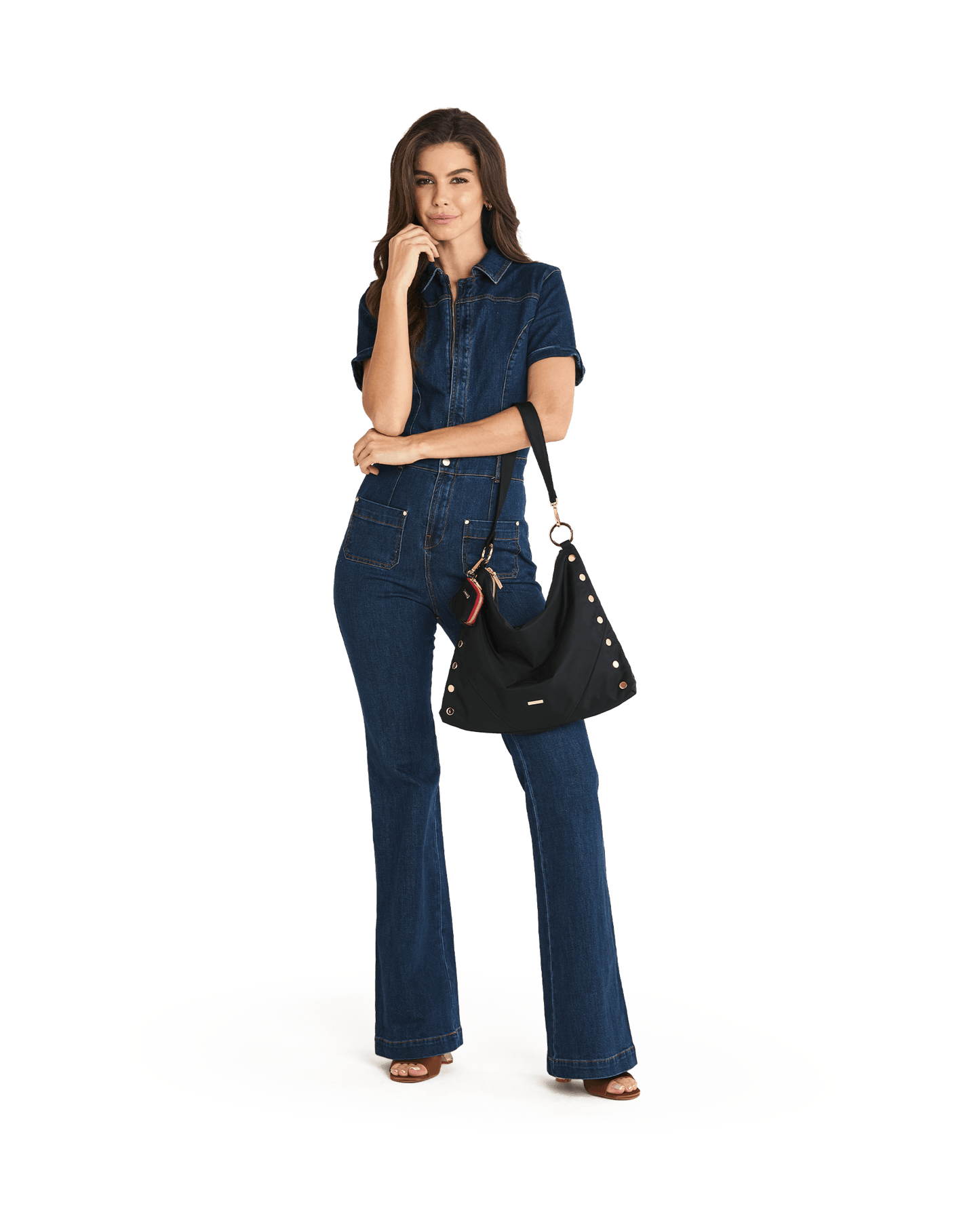 Model height is 5'9.5''