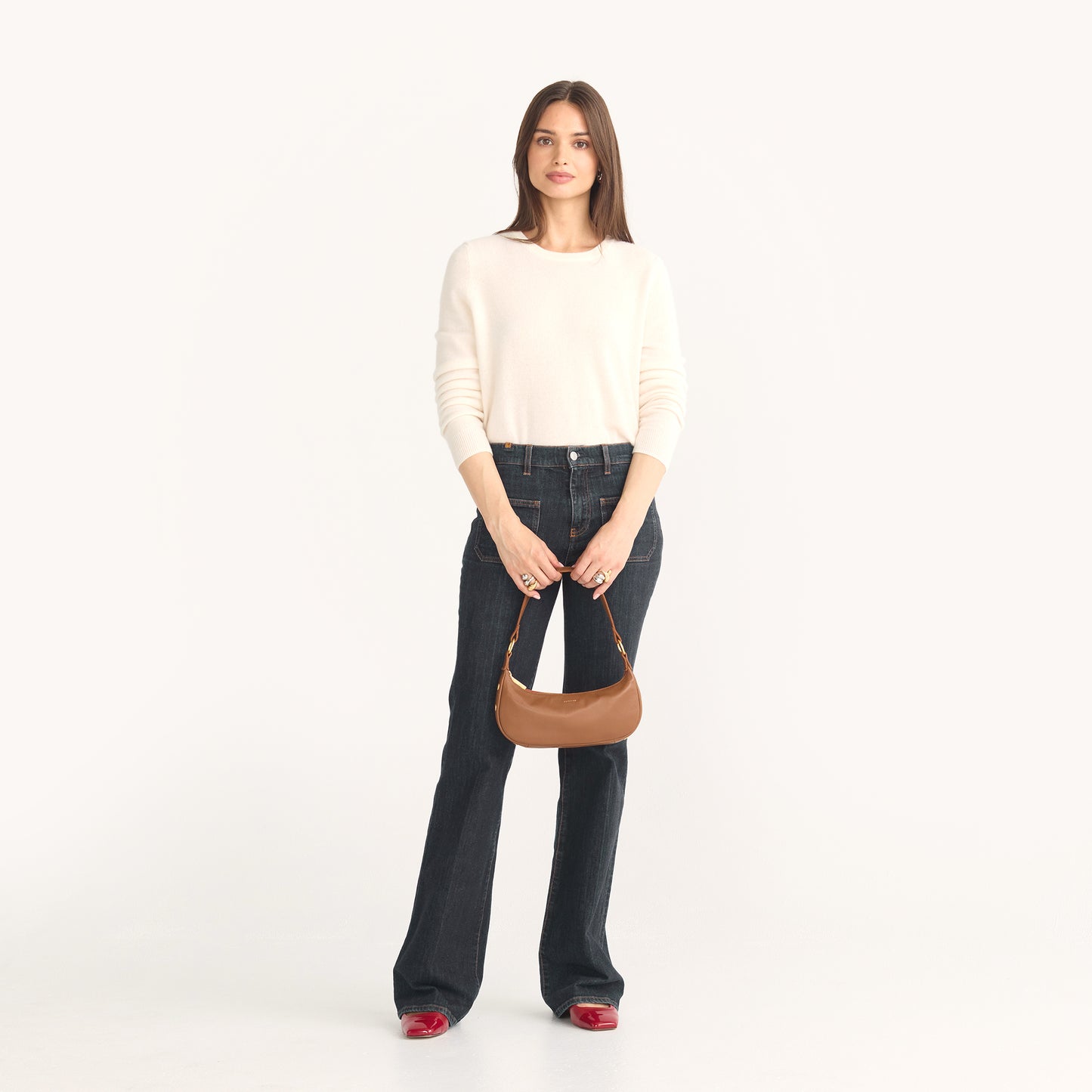 Model height is 5'8.5''