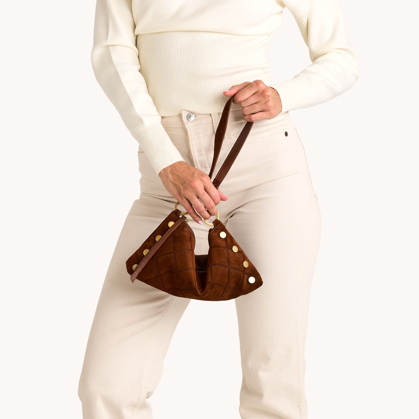 Kyle-Choco-Diamond-S-AG-Model-View-2