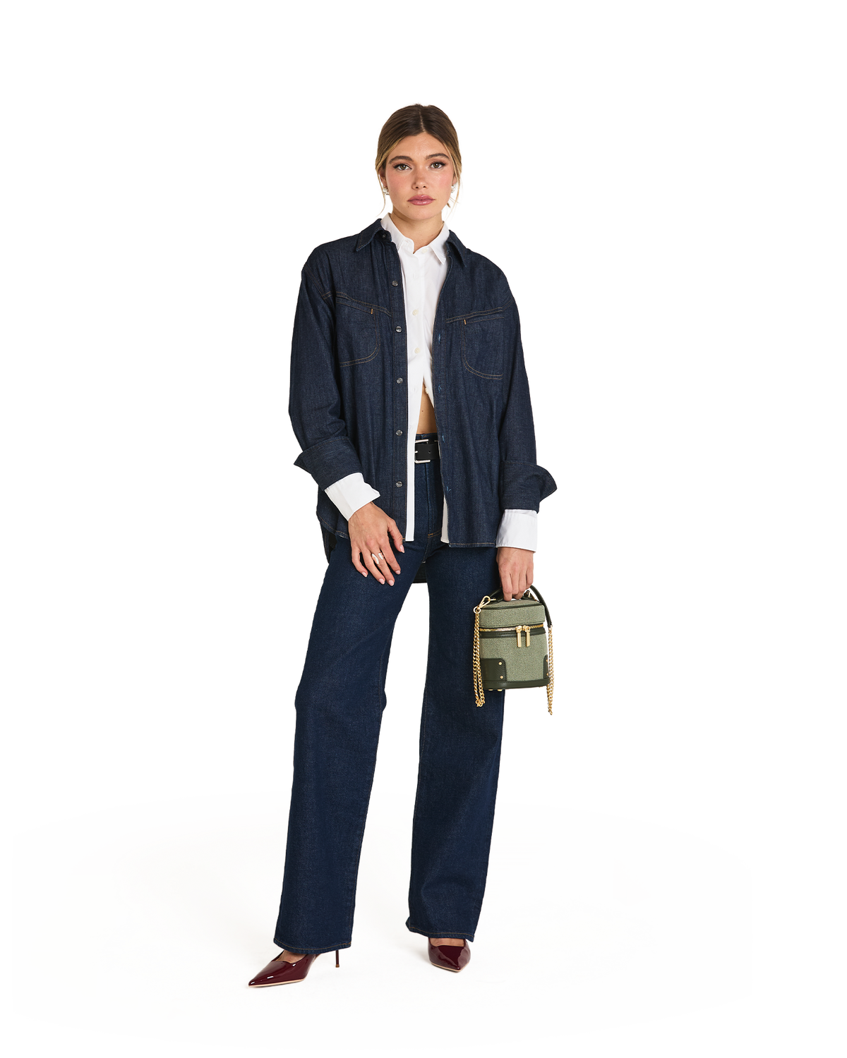 Model height is 5'9''