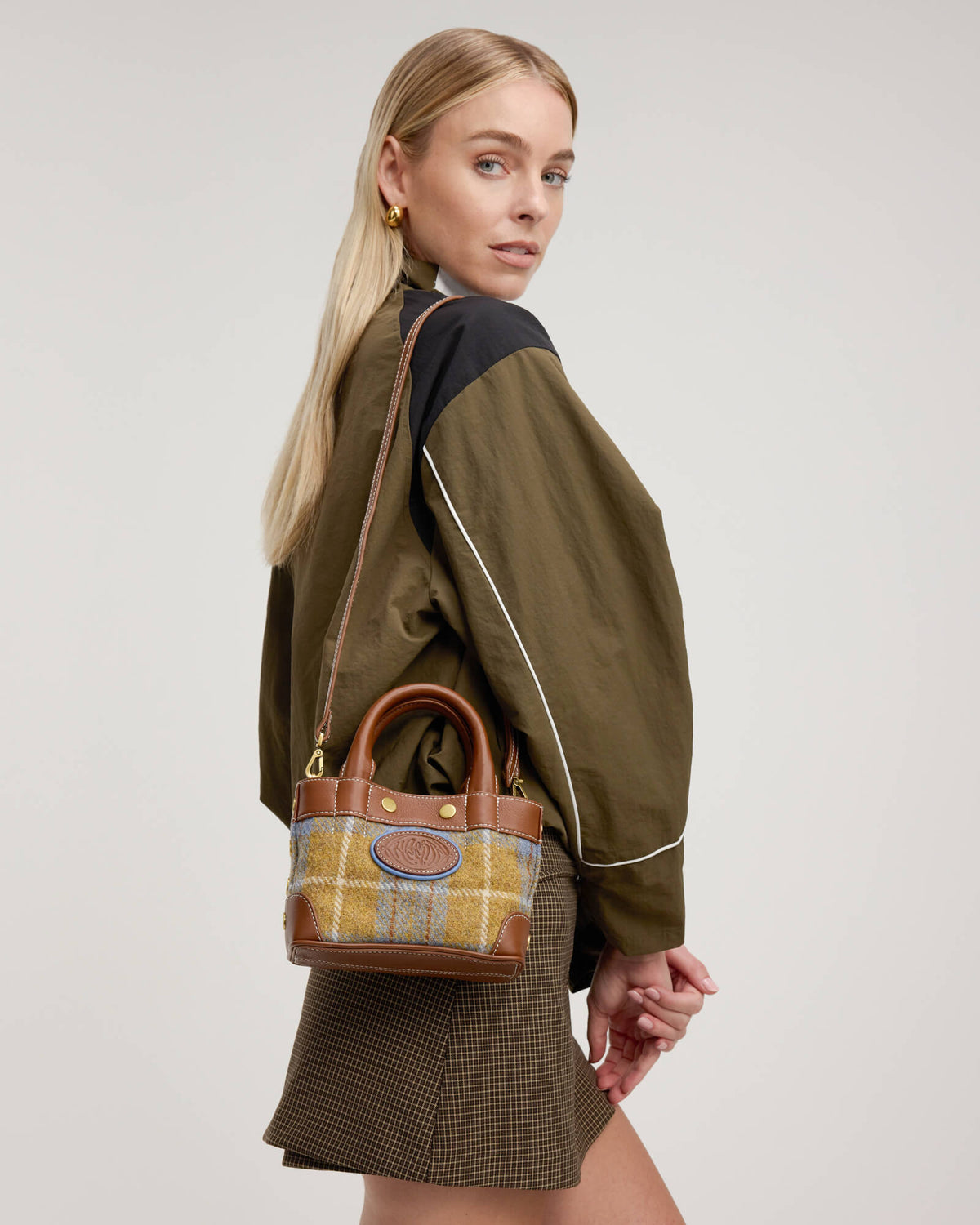 Olympia-Tote-Mini-Highlands-Tweed-AG-Model-View