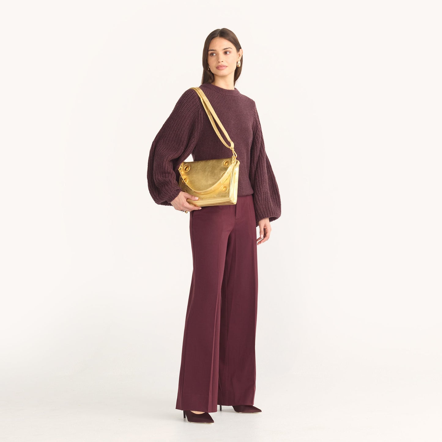 Model height is 5'8.5''