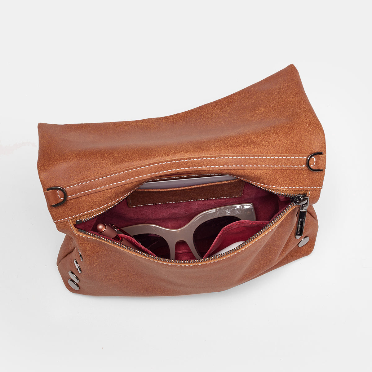 VIP-Med-Hermosa-Saddle-Inside-View