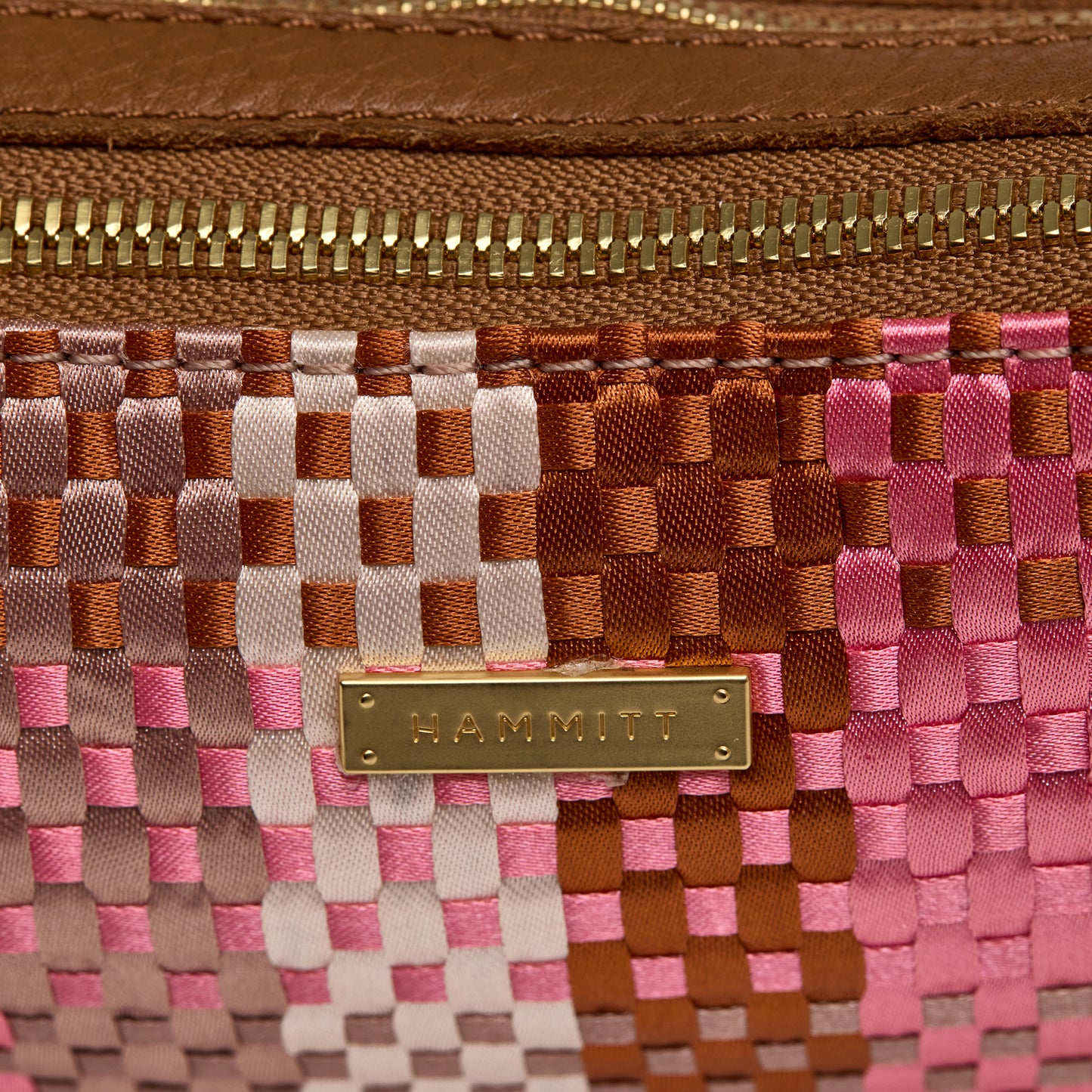 Becker-Sml-Ribbon-Weave-BG-Front-View-Detail