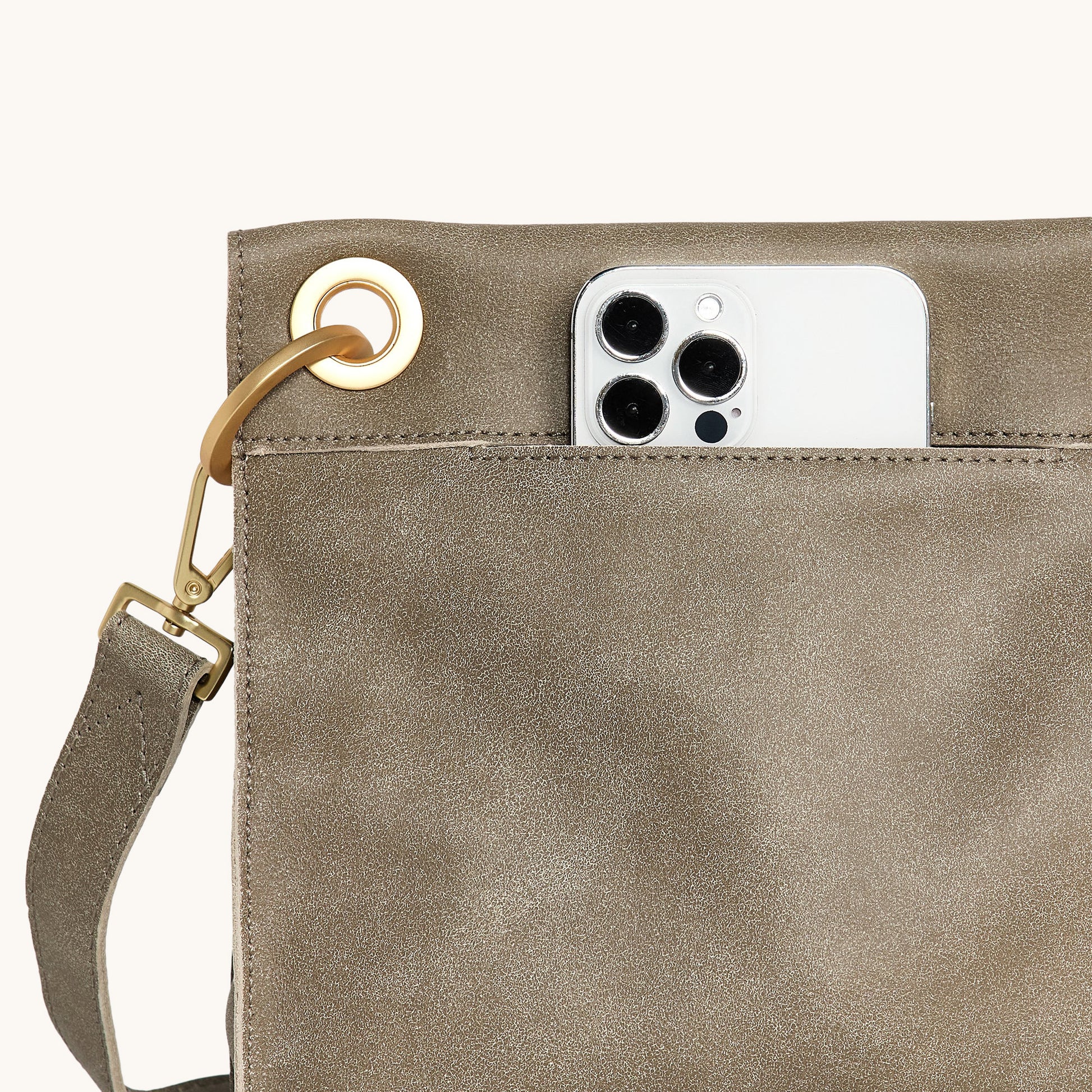 Tony-Med-Pewter-BG-R-Zip-Back-Detail-View