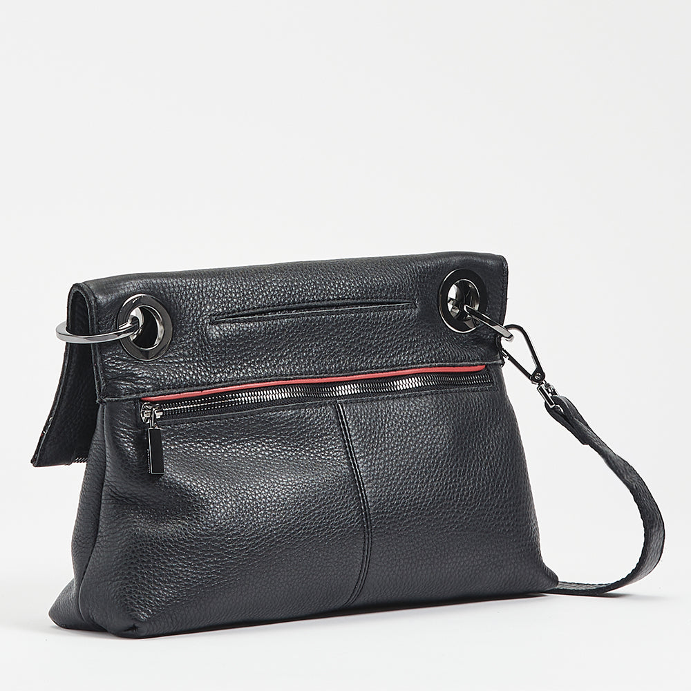 VIP-Montana-Med-Black-Back-View