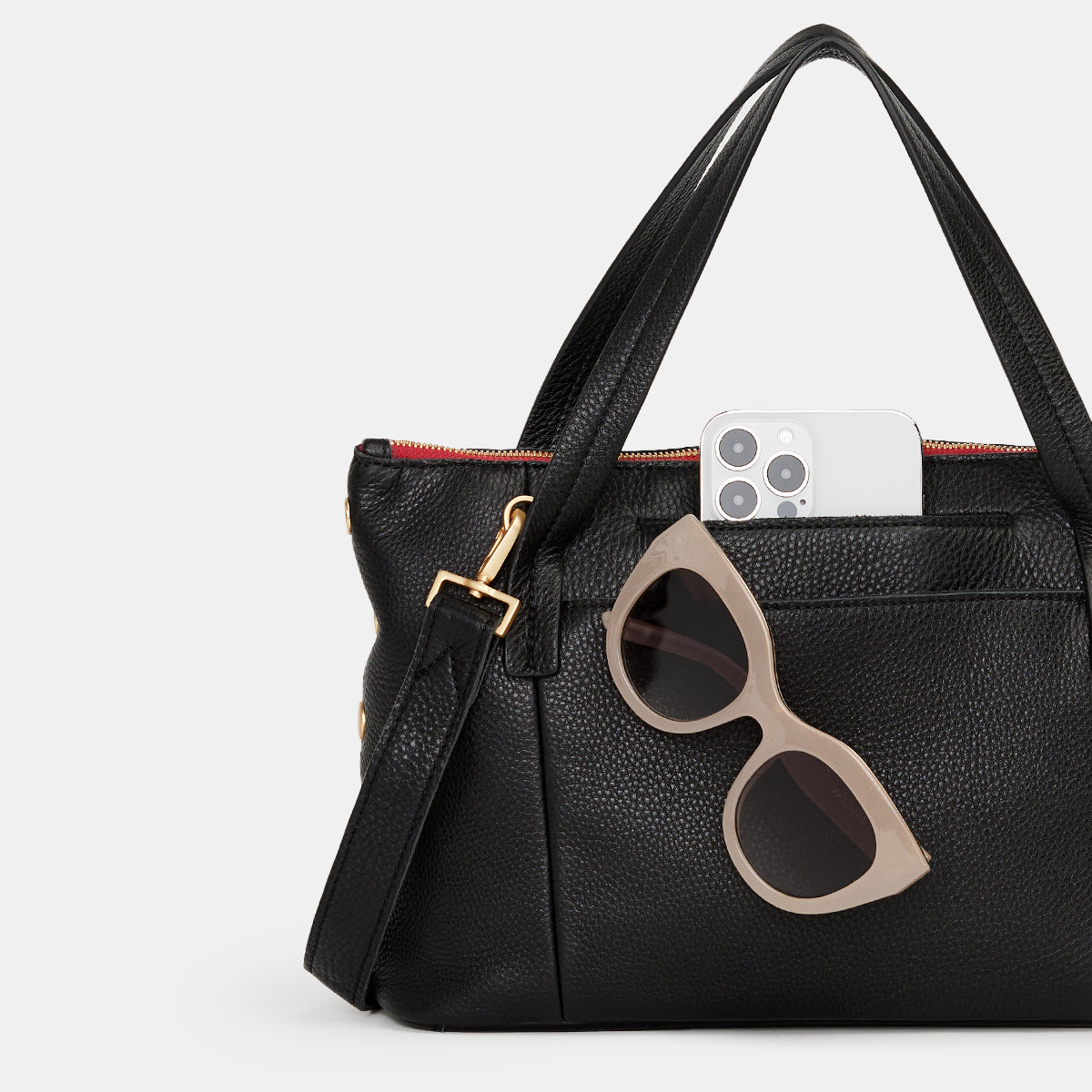 Addie-Med-Black-BG-Red-Zip-Back-View-Detail