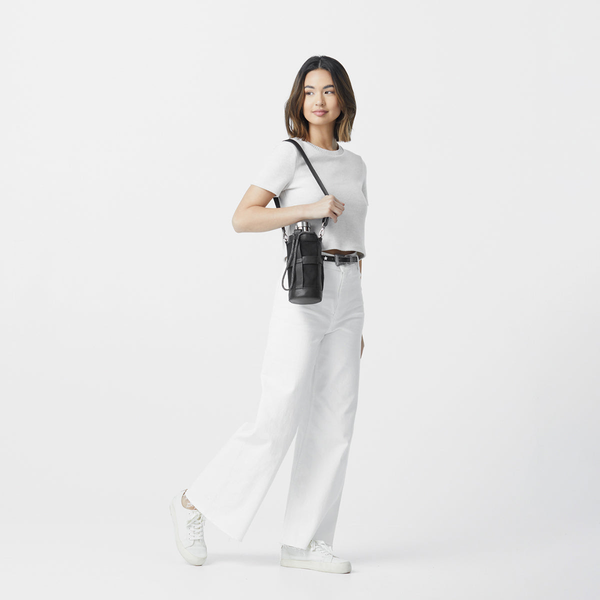 Runyon-Black-Model-View-2