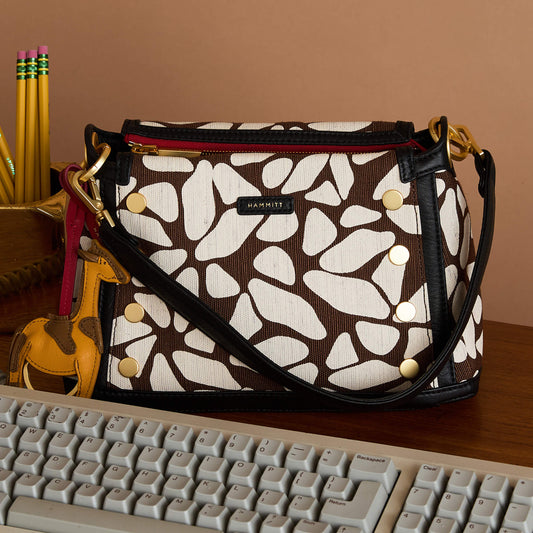 Bryant-Med-Giraffe-BG-Red-Zip-Campaign-View 