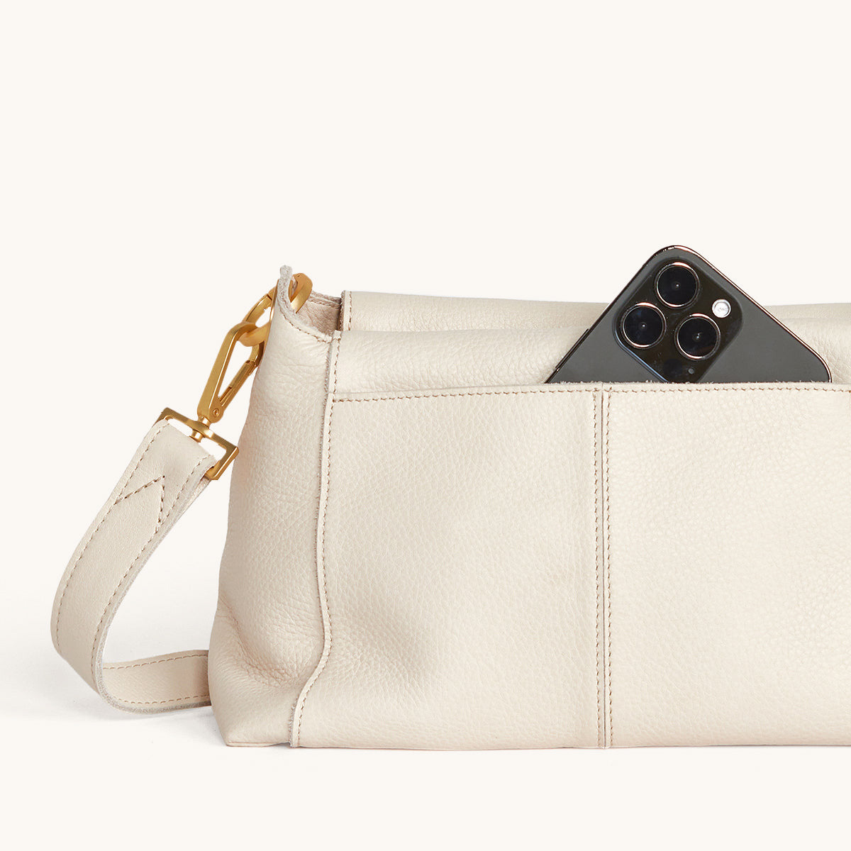 Bryant-Med-Calla-Lily-White-Details-View-2