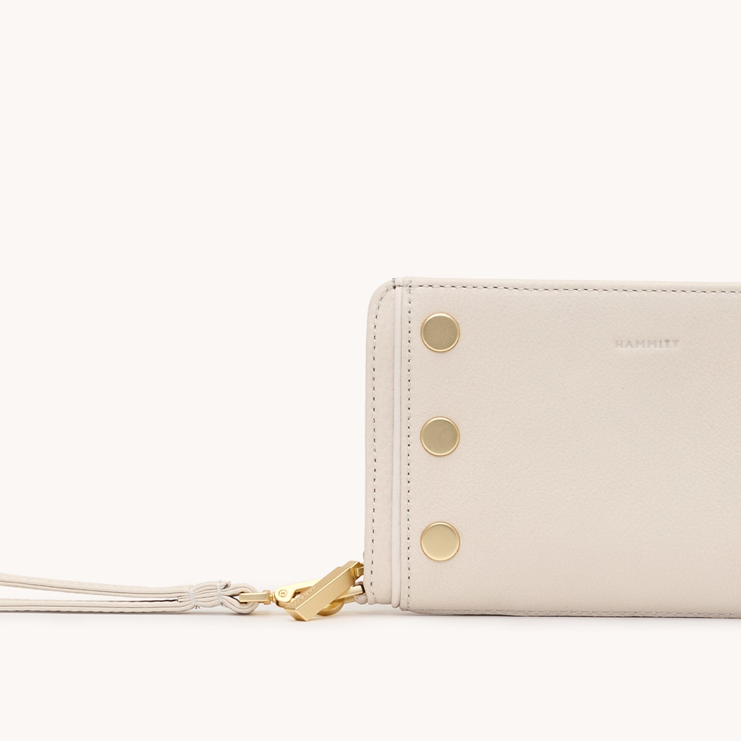 Bryant-Wallet-Catamaran-Cream-BG-Front-View-Detail