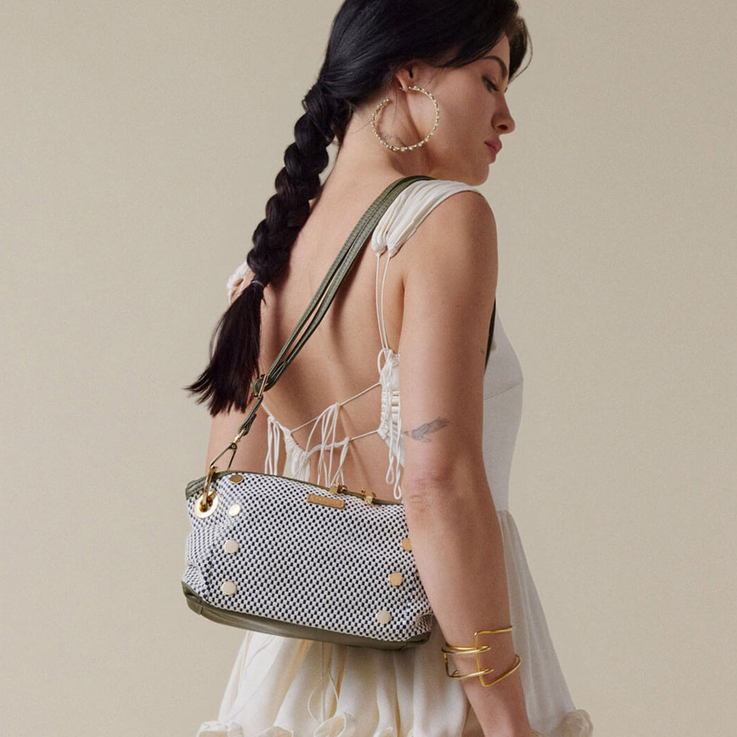 Daniel-Crossbody-Clutch-Sml-Meadow-Weave-G-Campaign-Model-View-2 