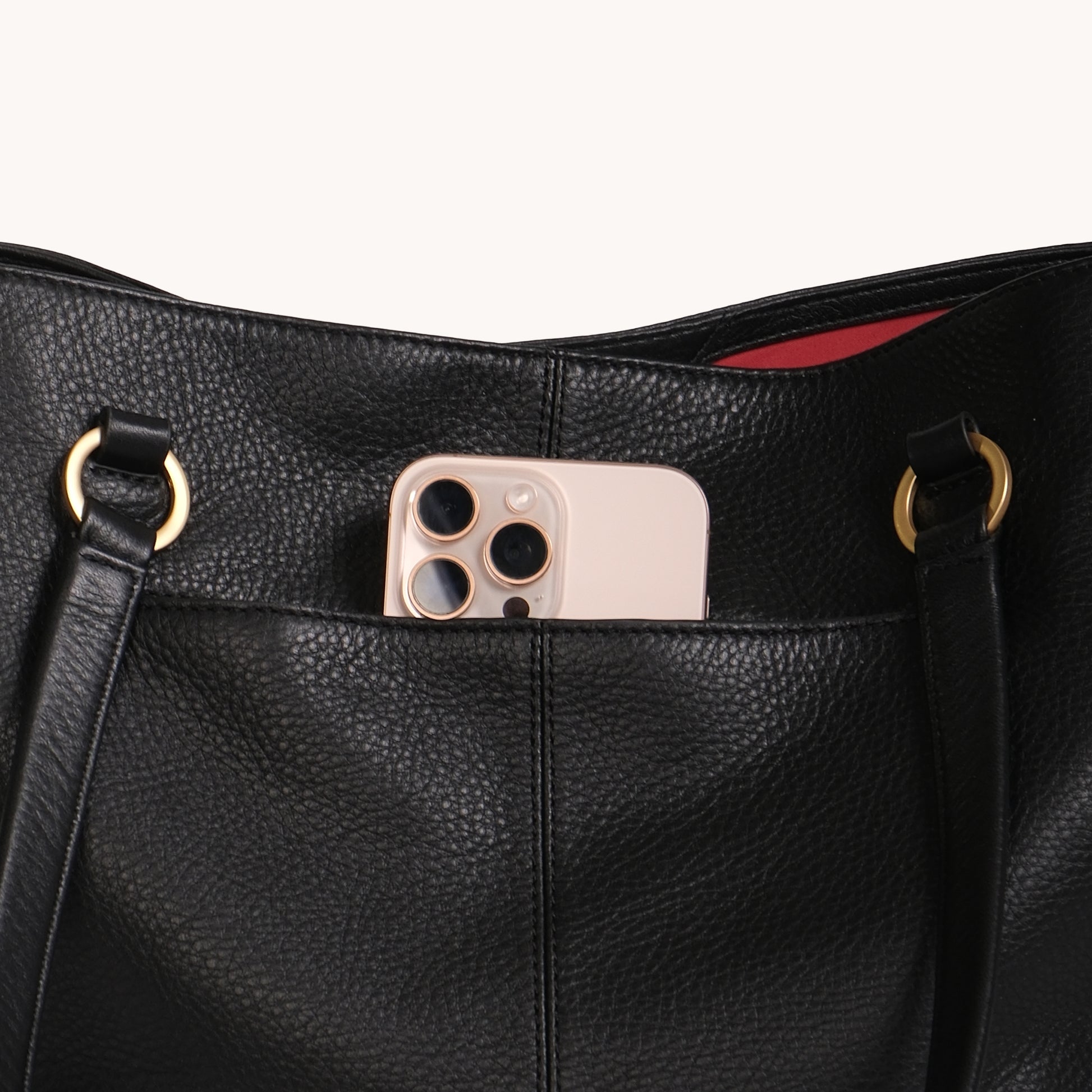 Andersen Revival-Black-BG-Detail-View