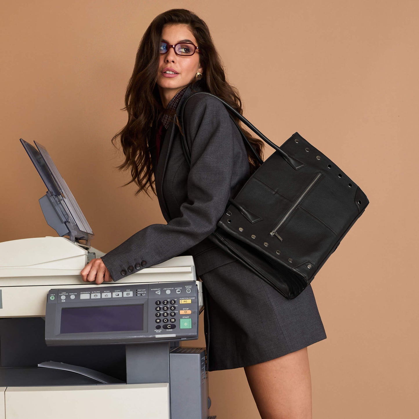 Elle Work Carry | Black/Gunmetal