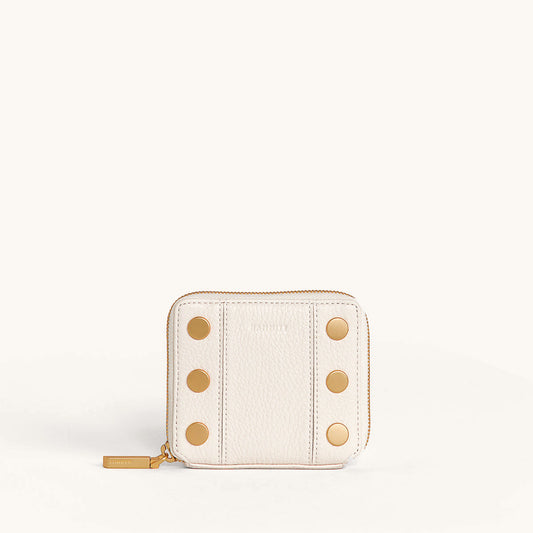 5-North-Calla-Lily-White-Front-Detail-View