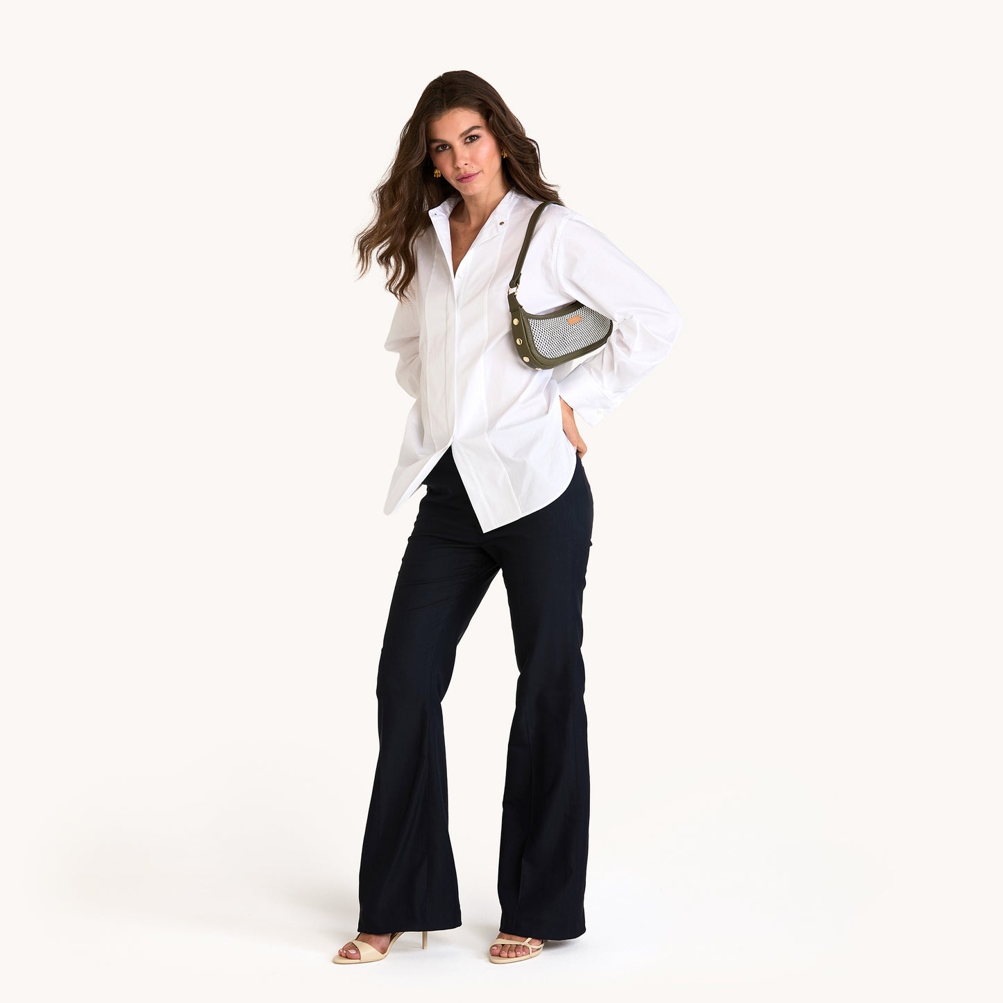 Becker-Sml-Meadow-Weave-G--Model-3