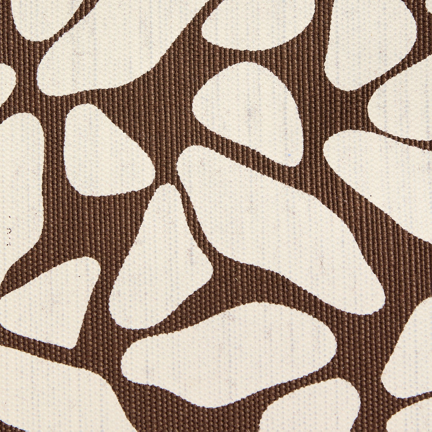 Bryant-Med-Giraffe-BG-Red-Zip-Material-Detail-View