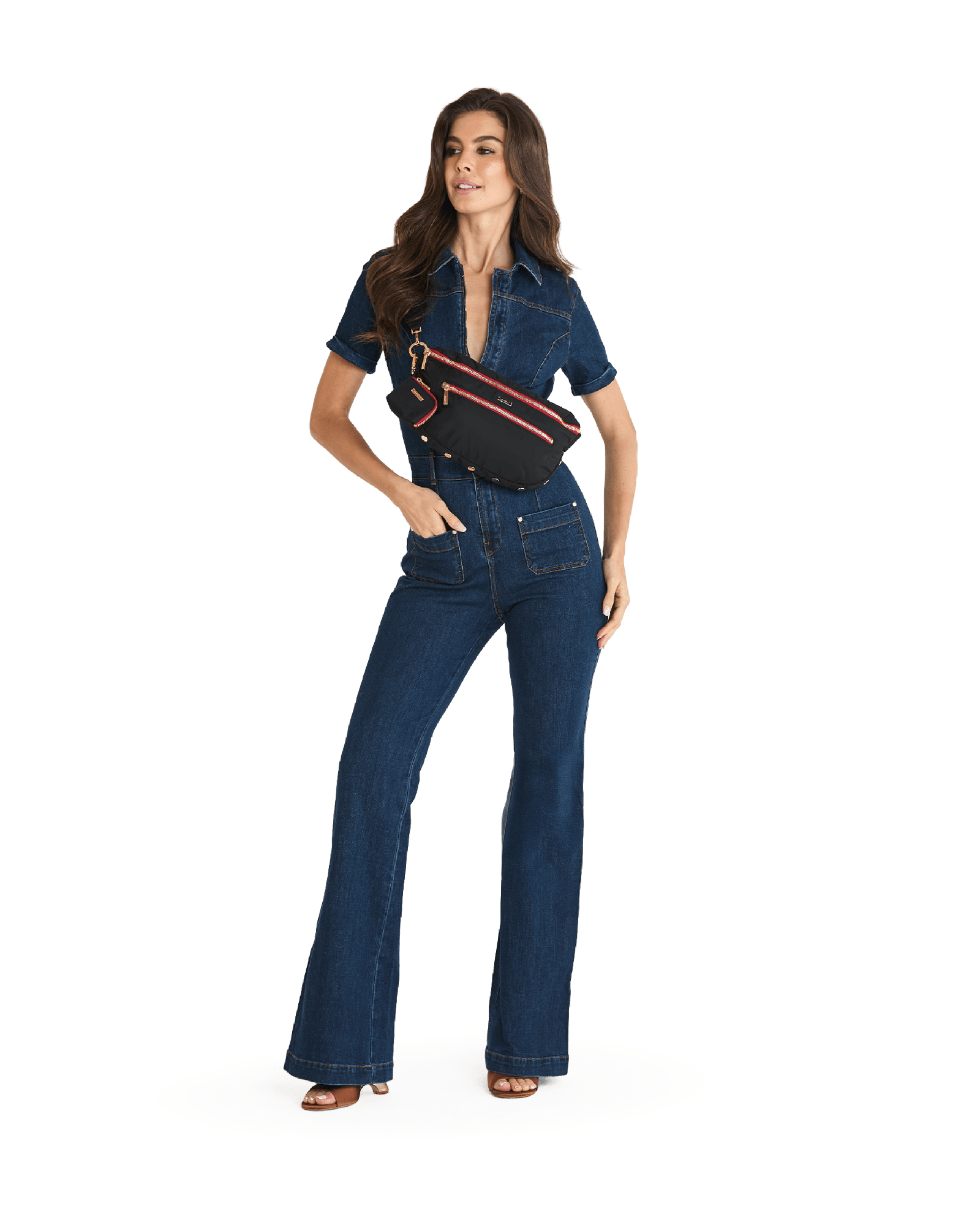 Model height is 5'9.5''
