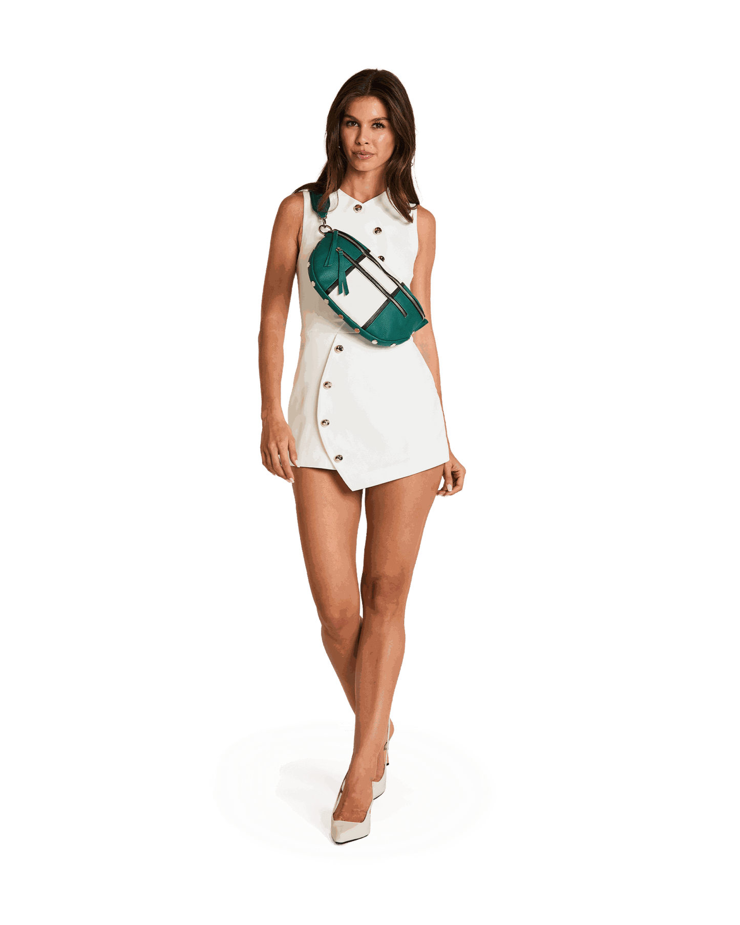 Model height is 5'9.5''