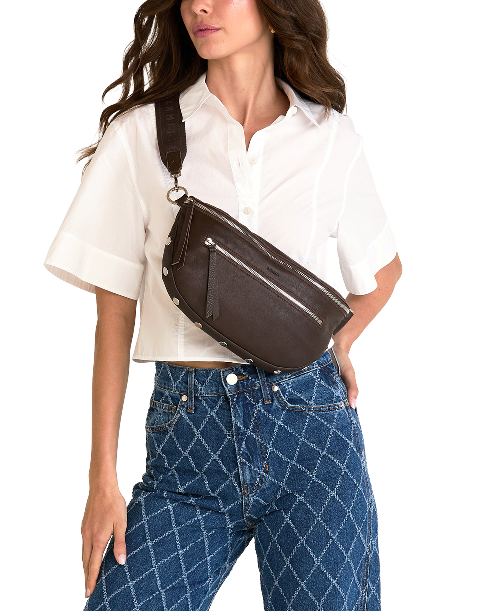 Charles-Crossbody-Lrg-Espresso-Pebble-S-Model-View
