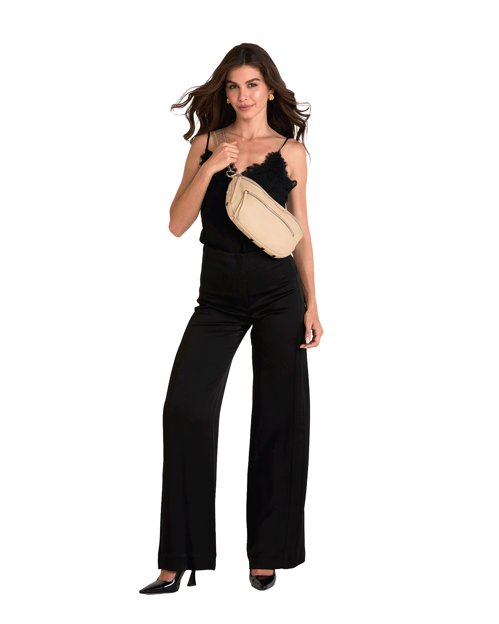 Model height is 5'9.5''