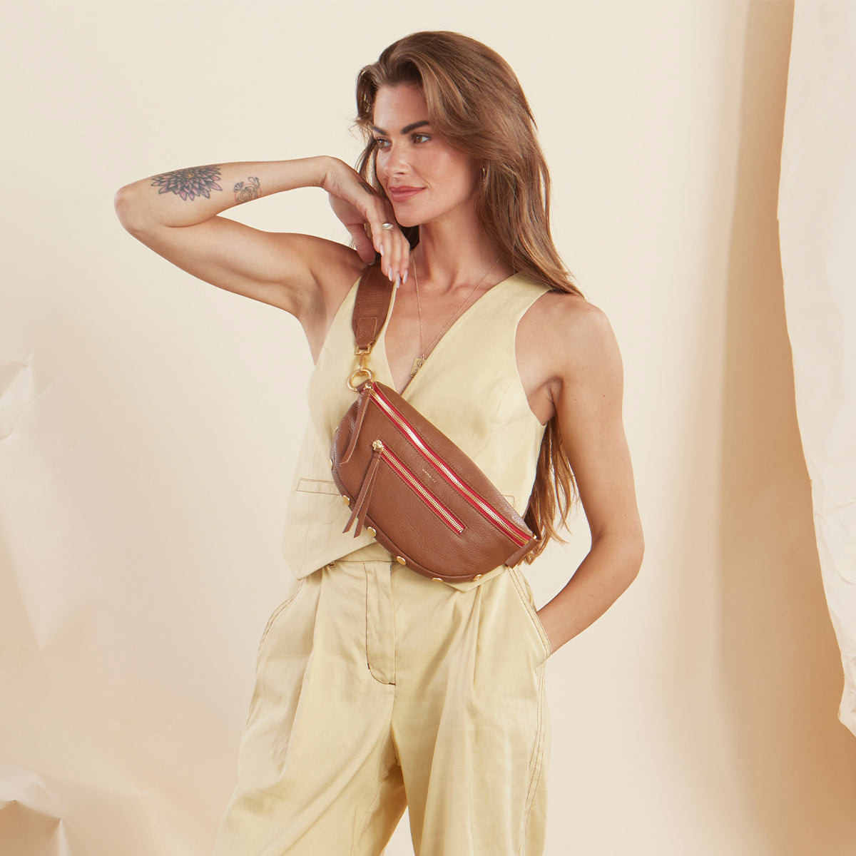 Charles Crossbody | Mahogany Pebble/Brushed Gold Red Zip