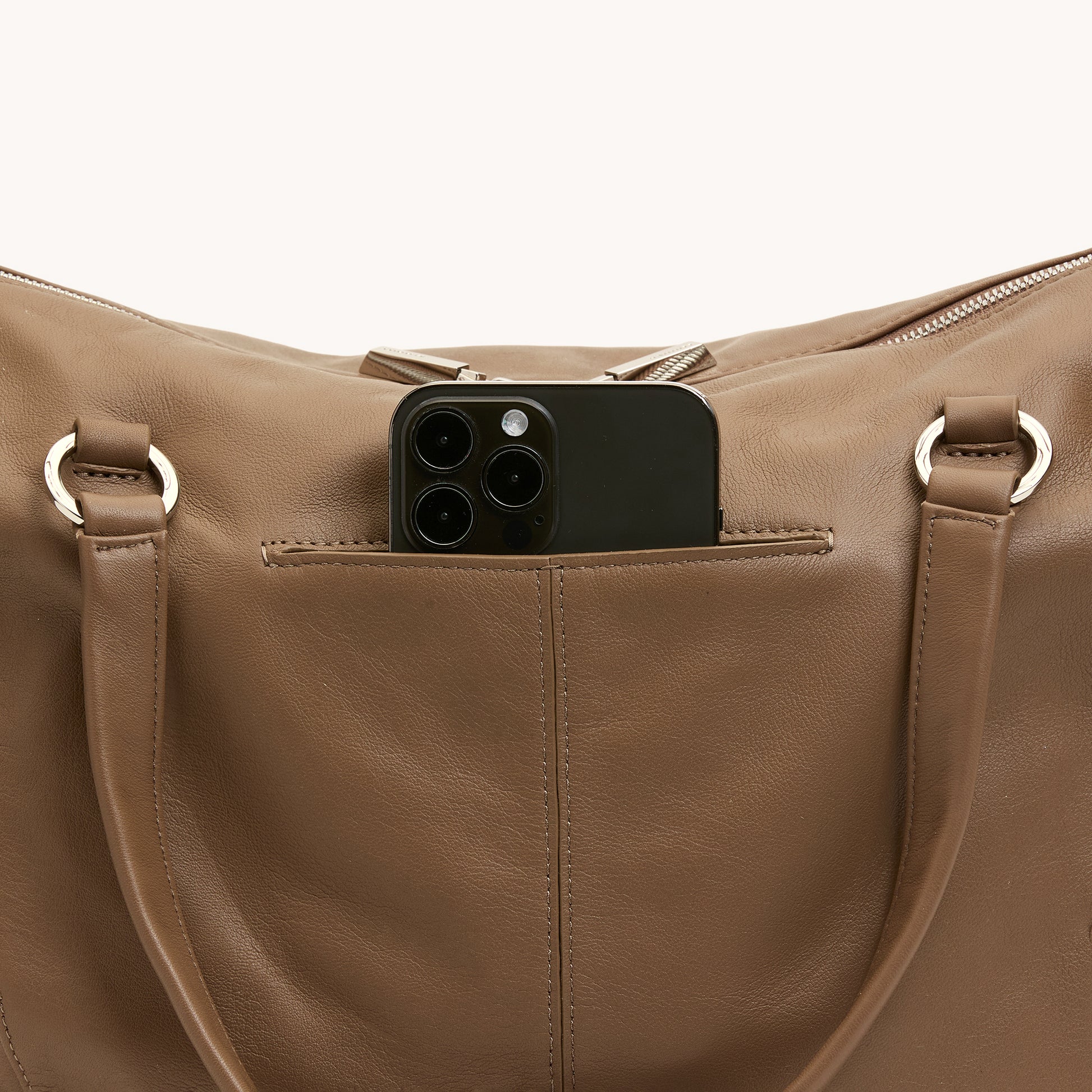 Daniel-Lrg-Dune-S-Back-Detail-View