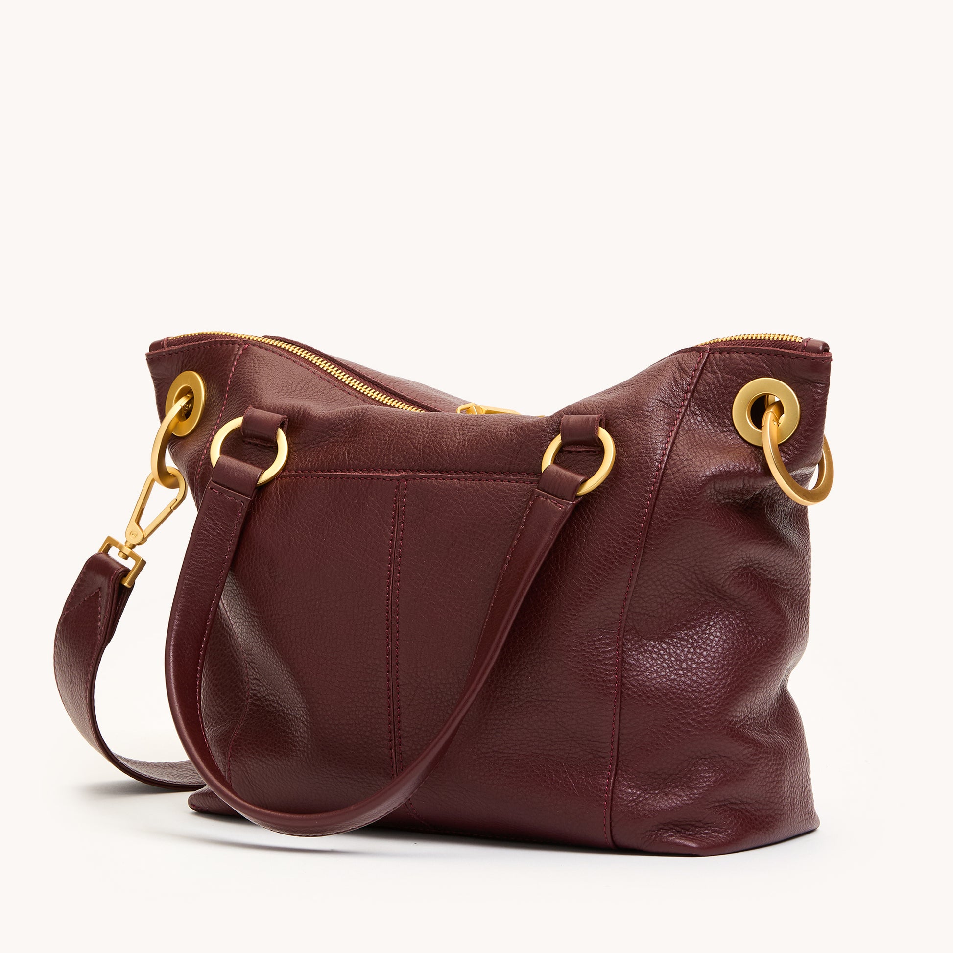 Daniel-Med-Cherrywood-Pebble-BG-Back-View