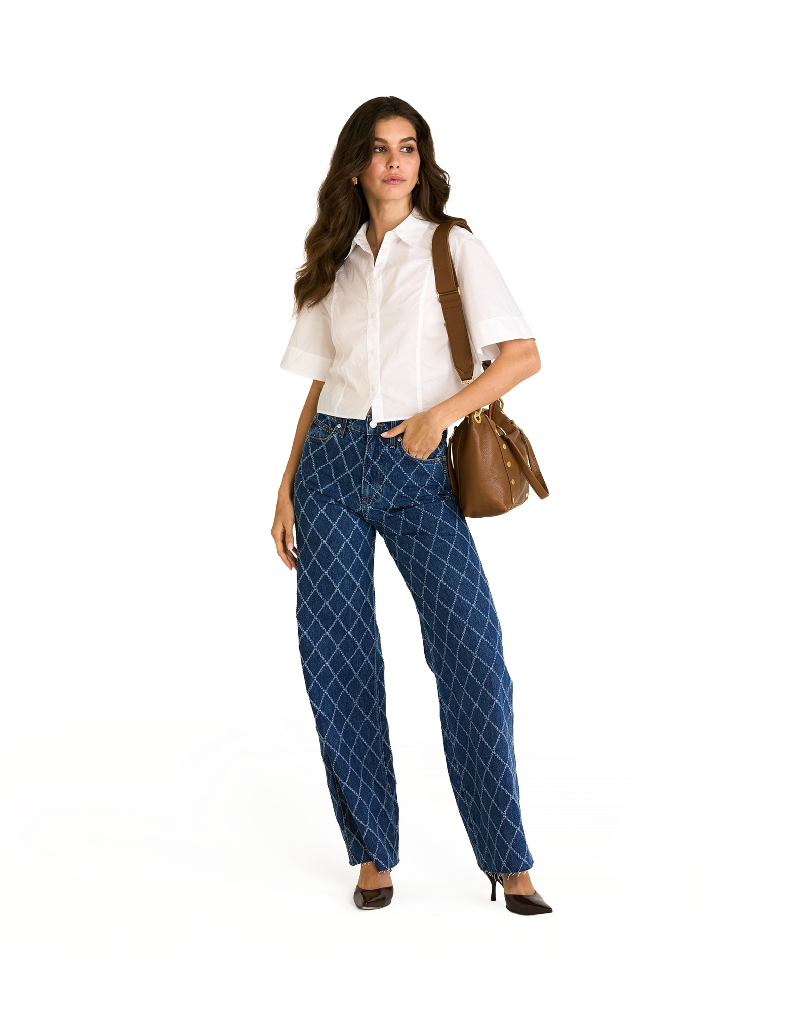 Model height is 5'9.5''