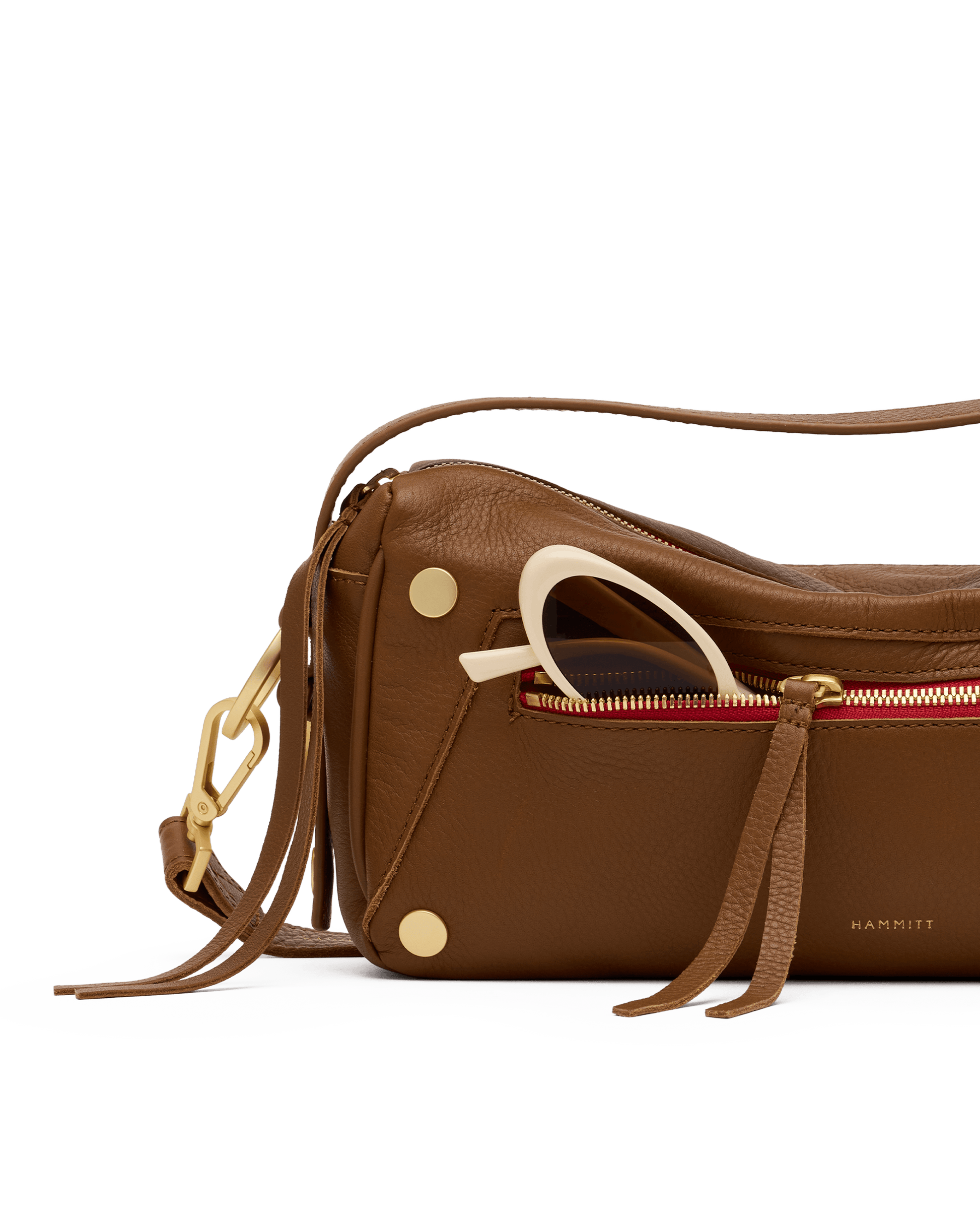 Doxie-Med-Mahogany-Pebble-BG-Red-Zip-Front-View-Detail