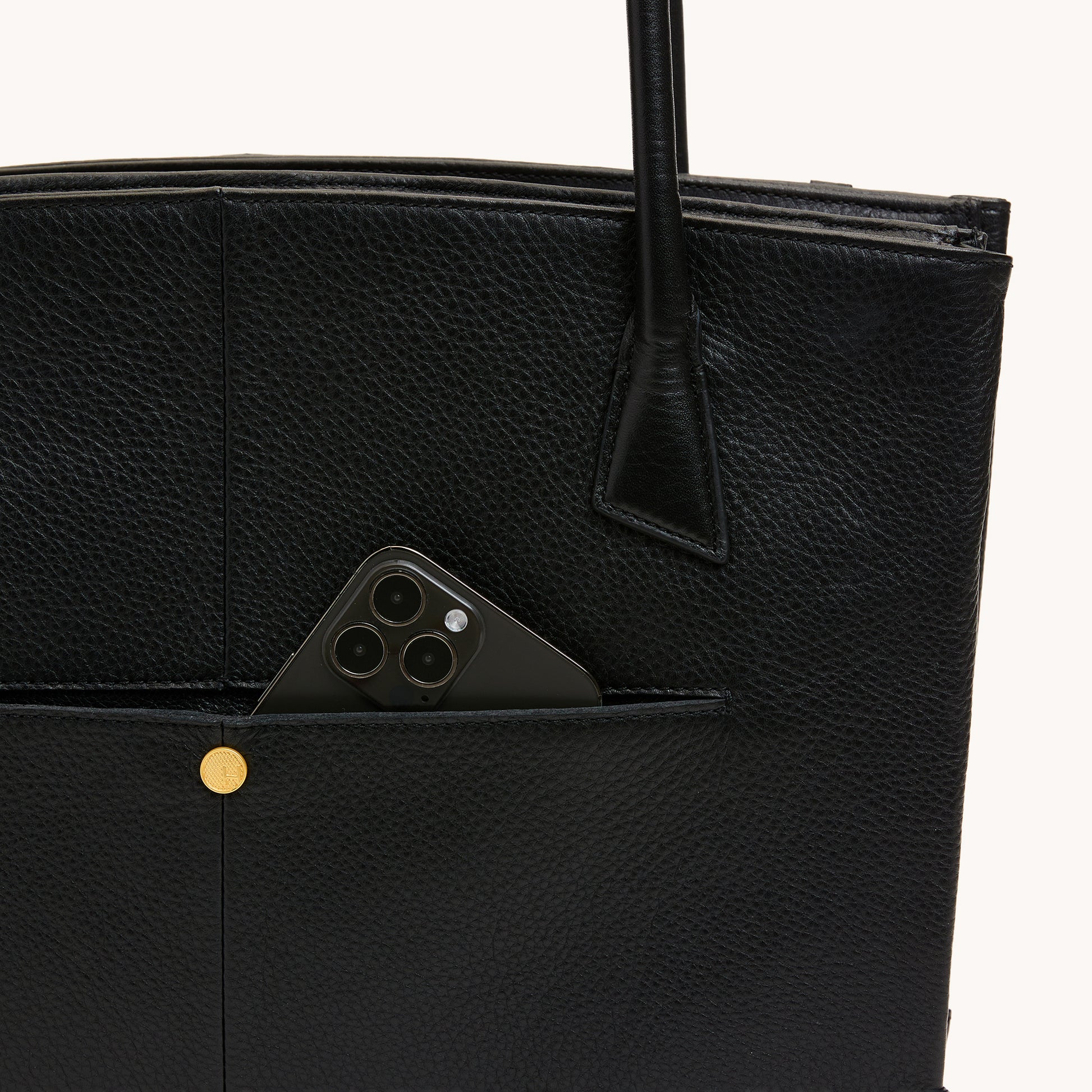 Elle-Work-Carry-Black-BG-Red-Zip-Back-View