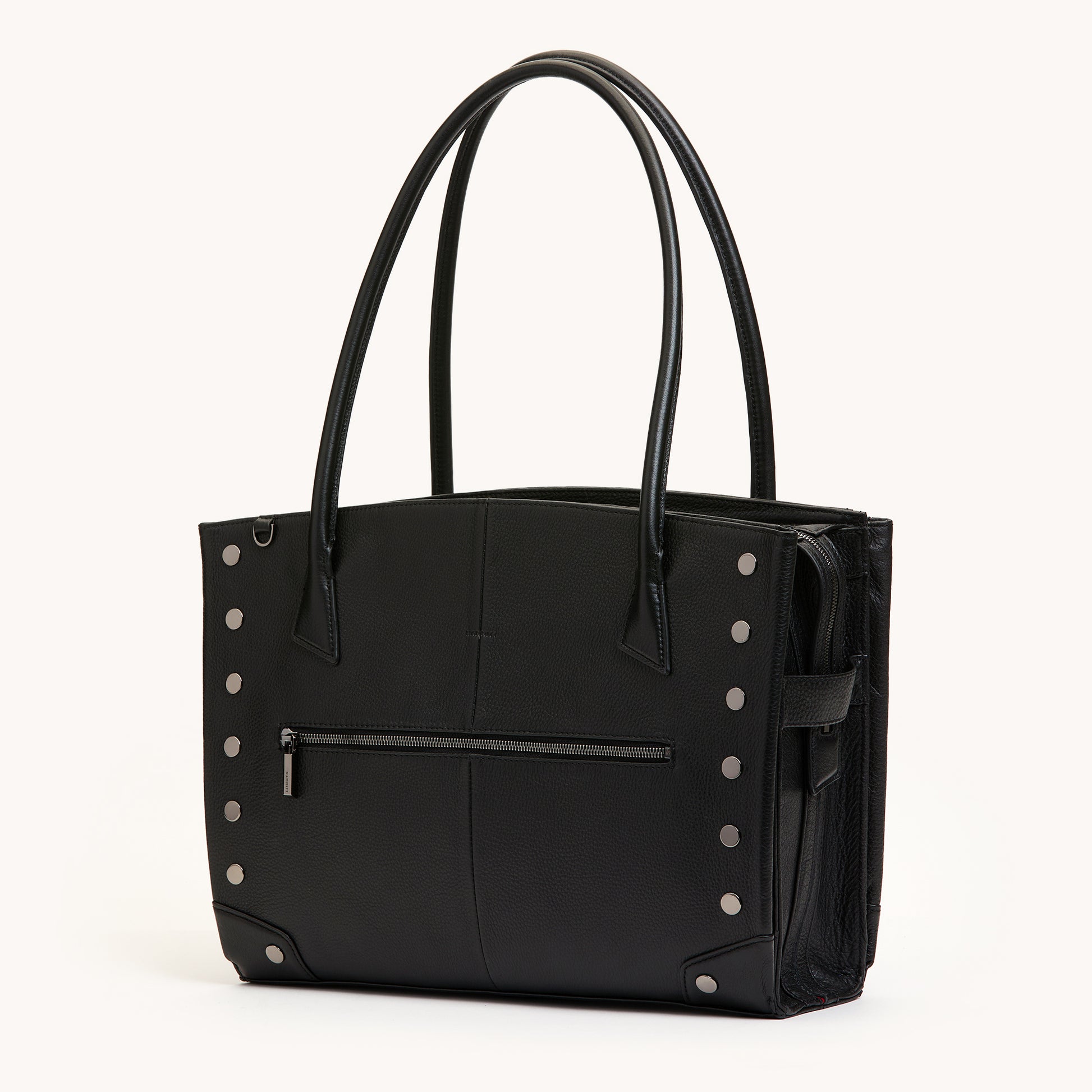 Elle-Work-Carry-Black-GM-Front-Angle-View
