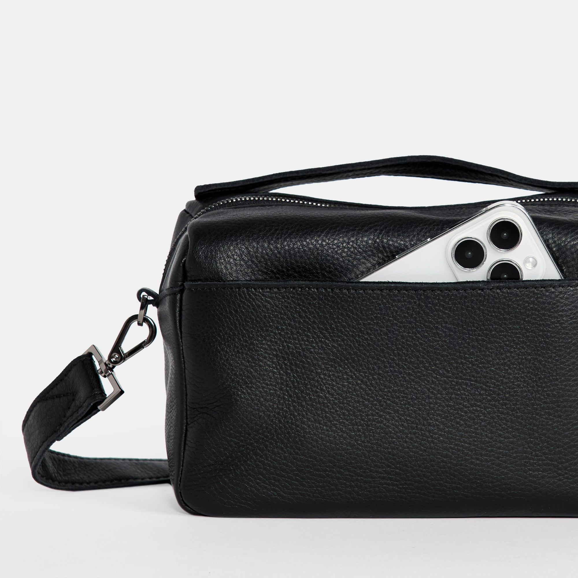 Evan Crossbody Black Gunmetal 840220509422 HAMMITT