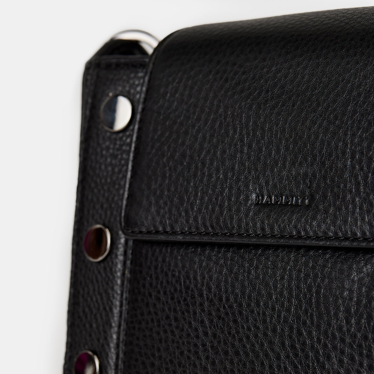 Kayce-Saddle-Med-Black-Detail-View-1