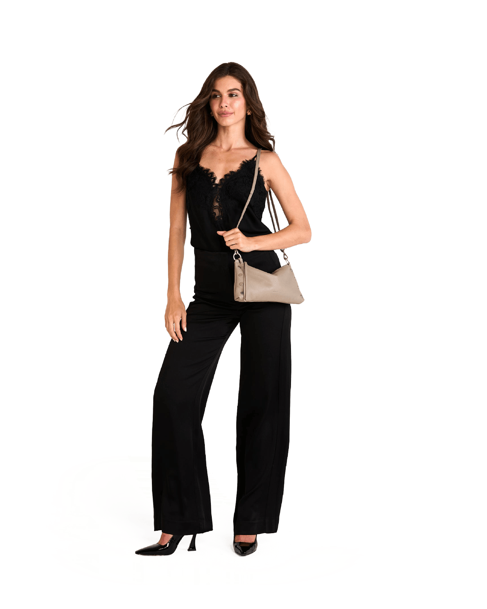 Model height is 5'9.5''