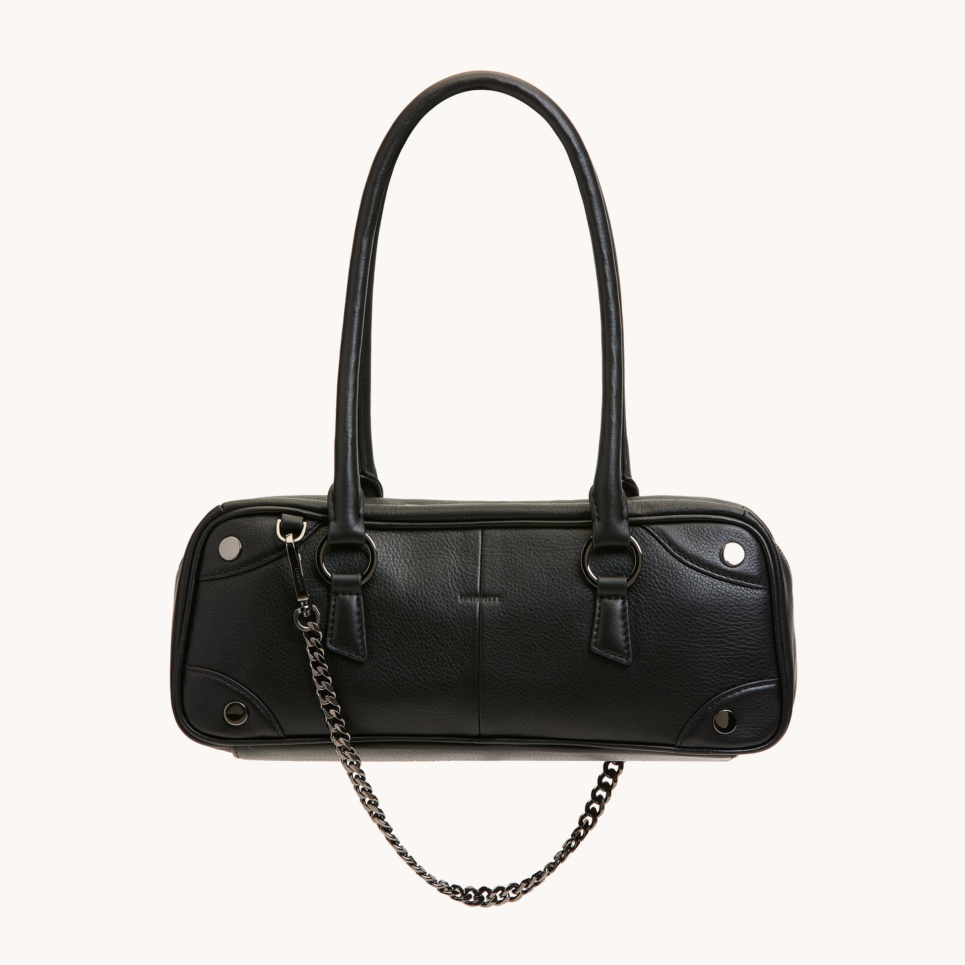 Meredith-Sml-Black-GM-Hanging-accessories-View