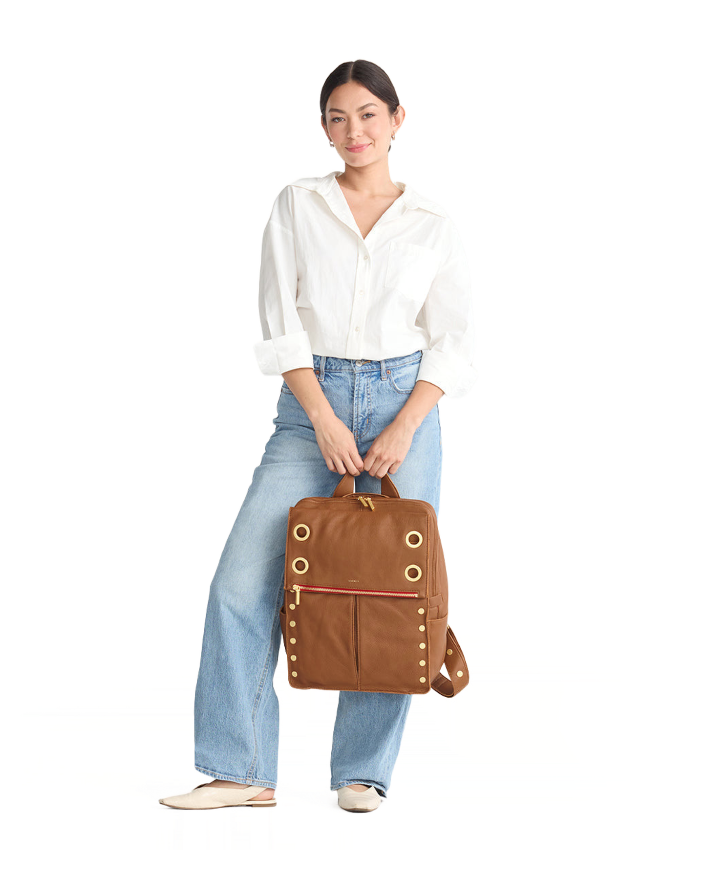 Model height is 5'7''