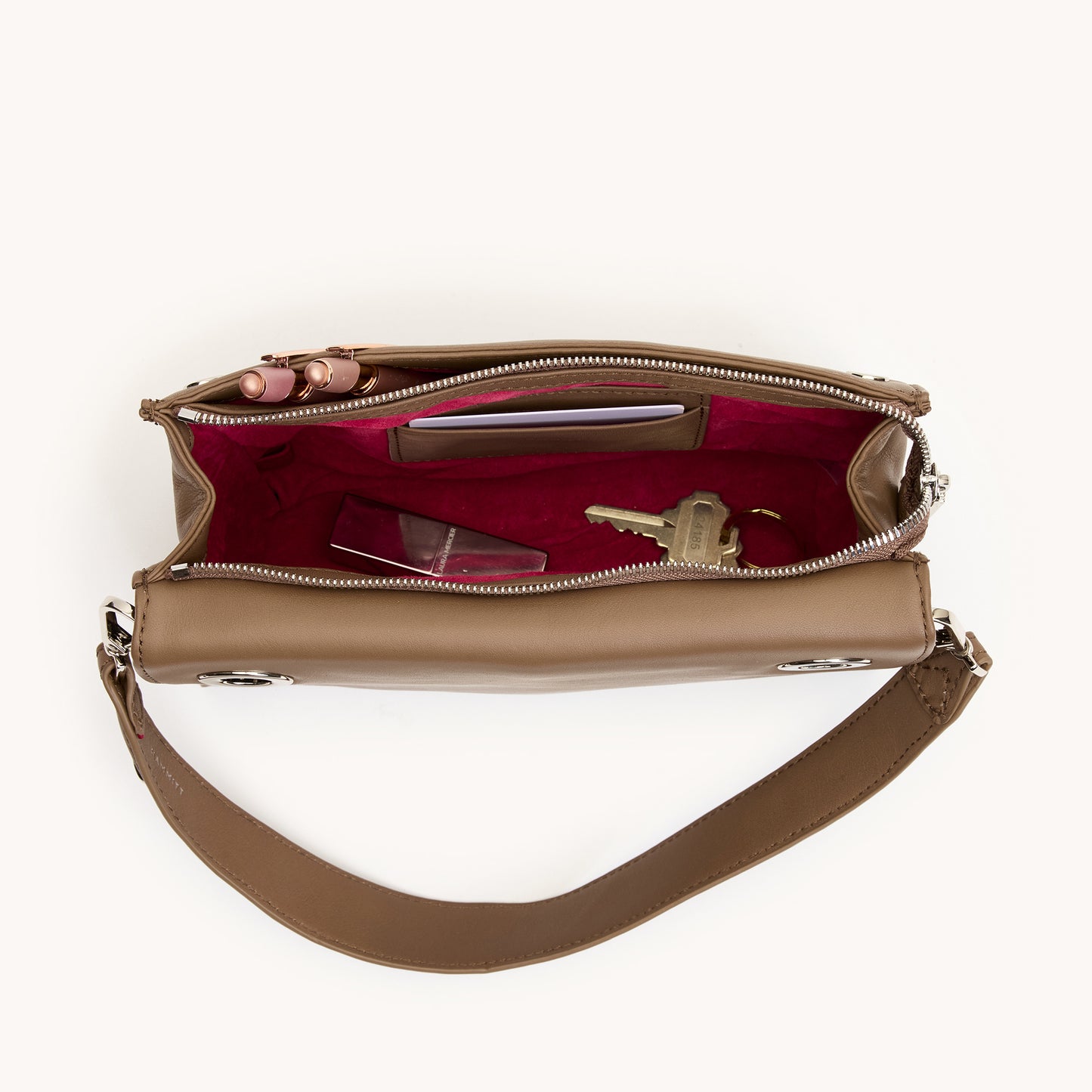 Montana-Clutch-Sml-Dune-S-Interior