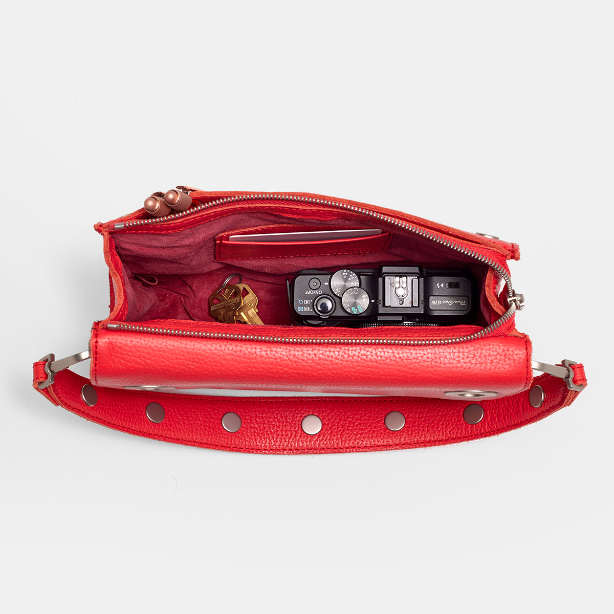 Montana-Clutch-Sml-Lighthouse-Red-Inside-View