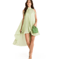 Model height is 5'9.5''