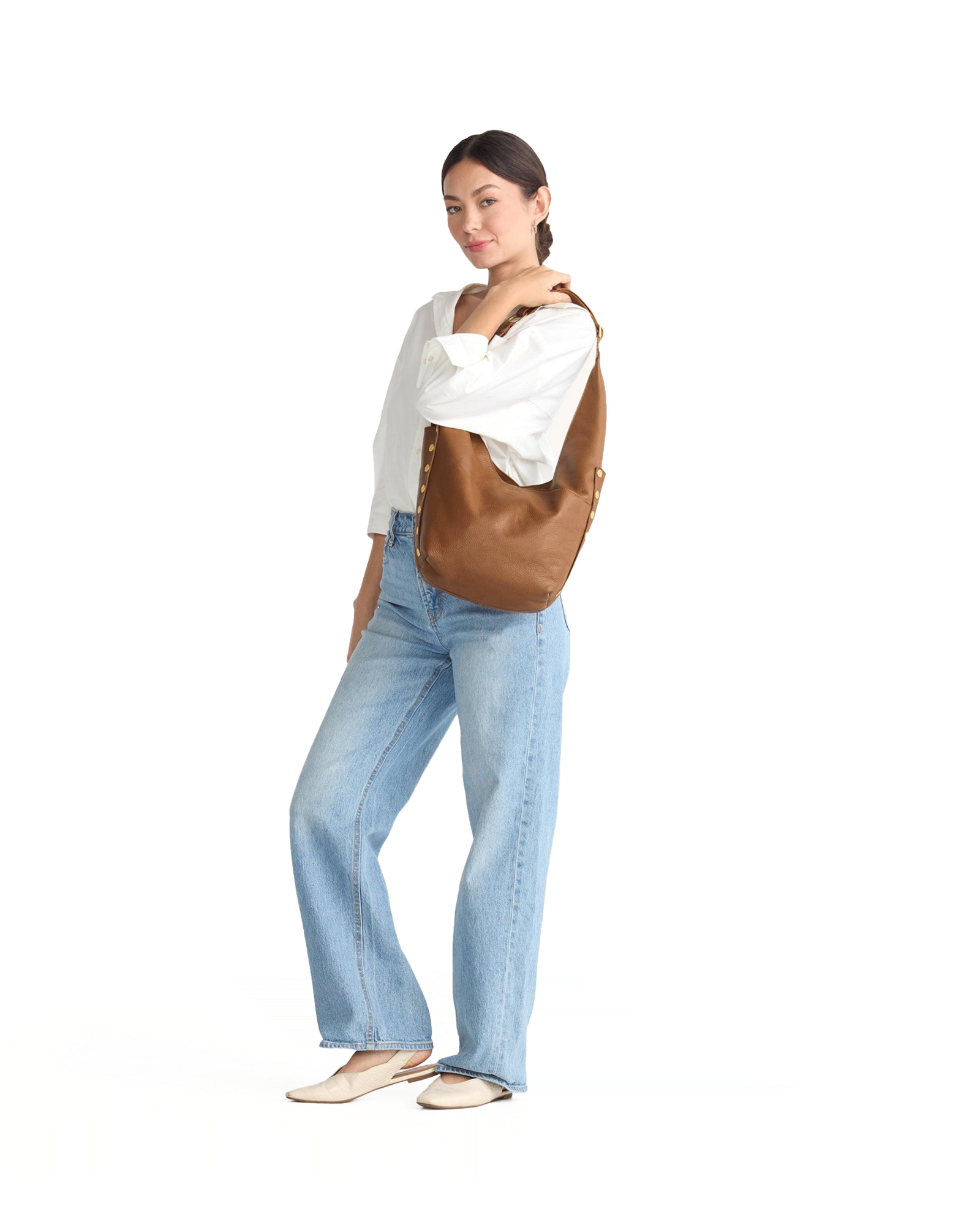 Model height is 5'7''