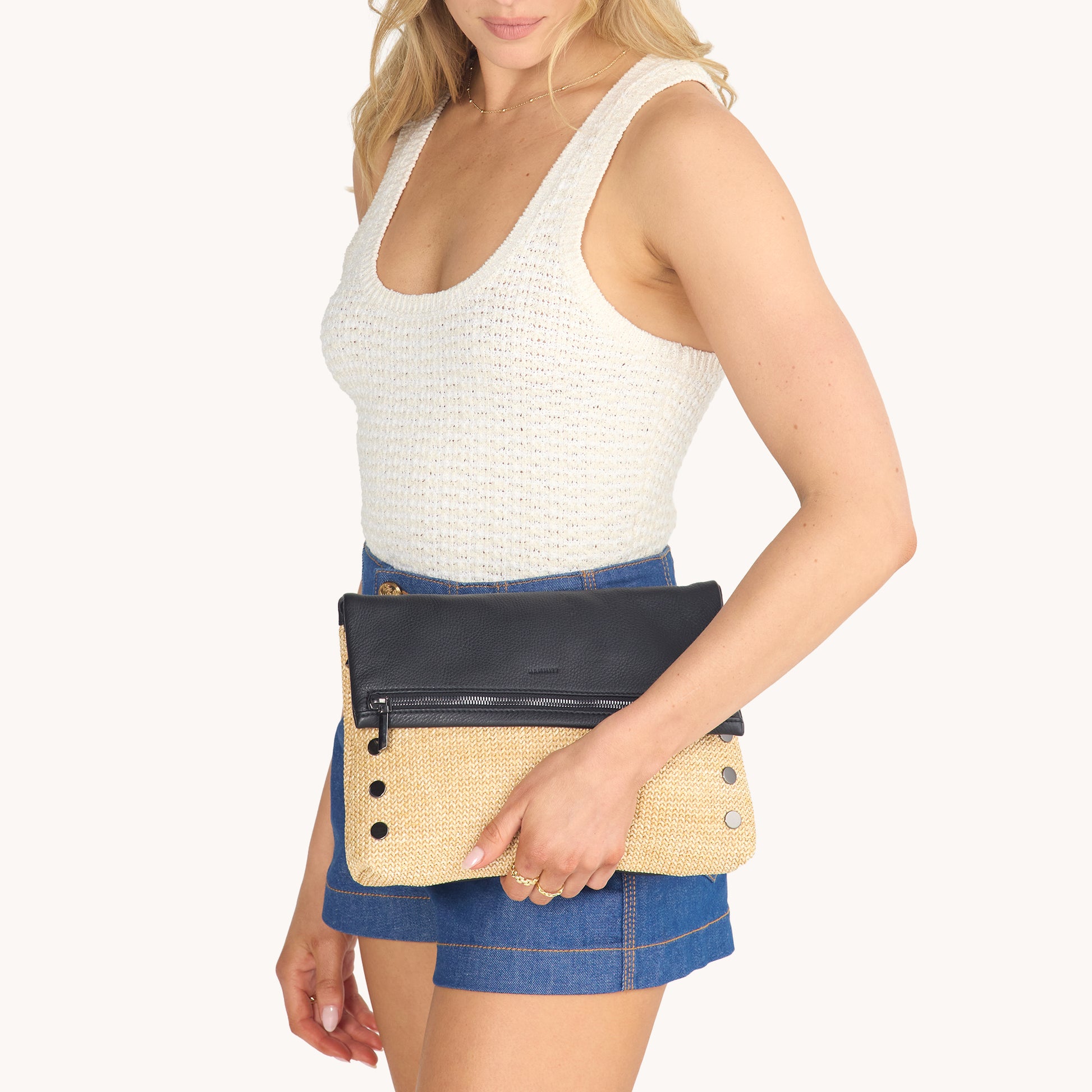 VIP-Lrg-Chaparral-Raffia-Model-View-2