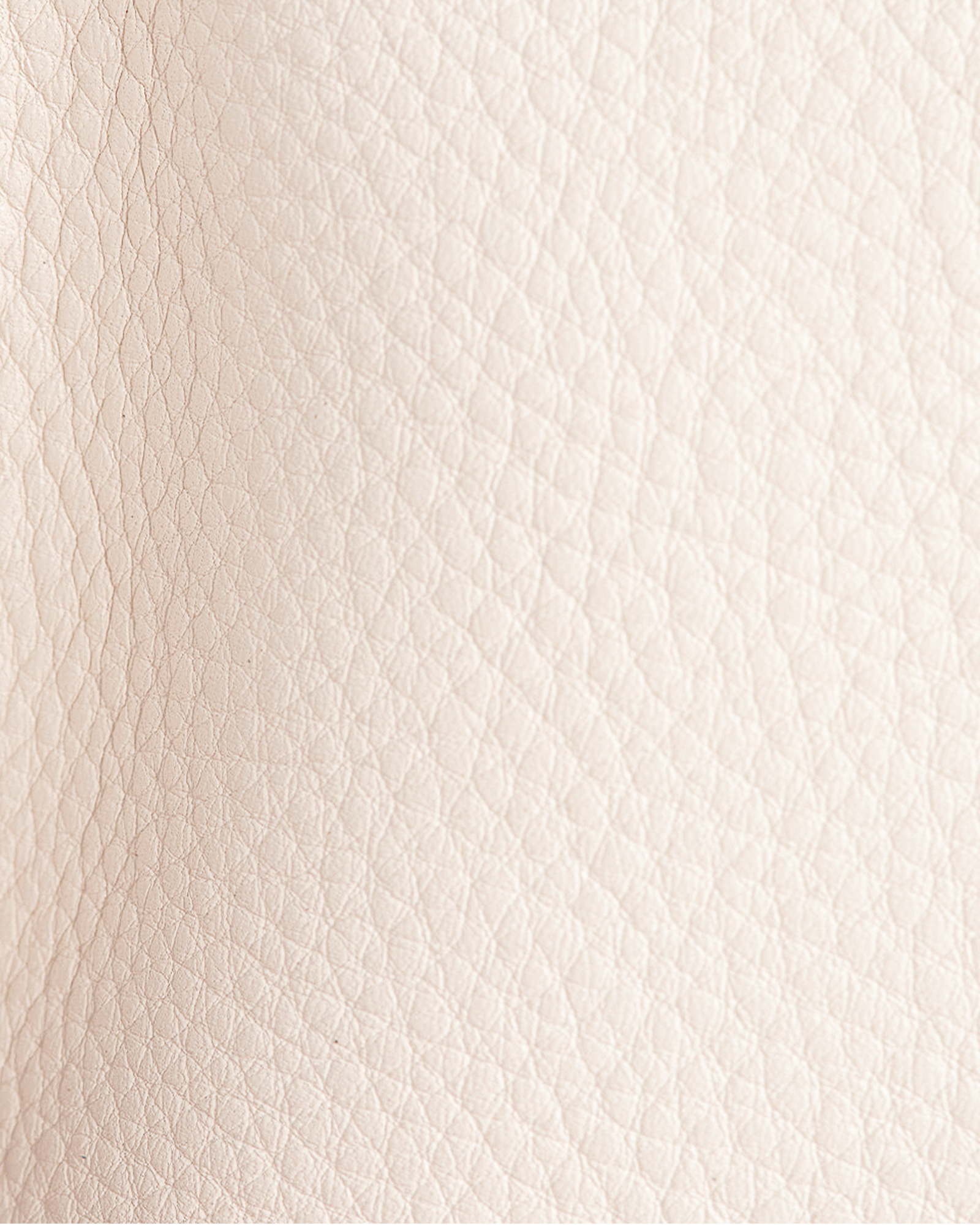 VIP-Med-Calla-Lily-White-Leather-Swatch