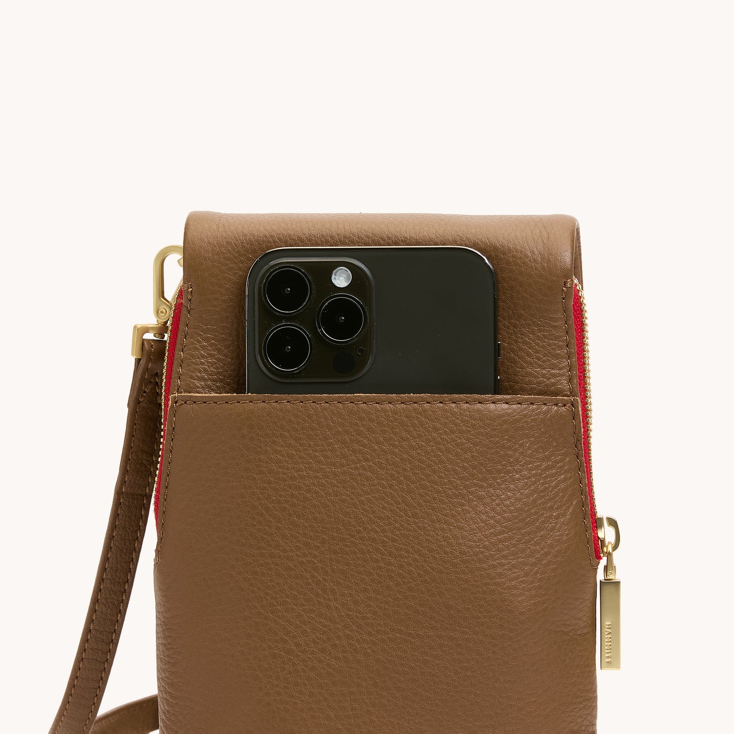 VIP-Mobile-Mahogany-Pebble-BG-R-Zip-Back-Details